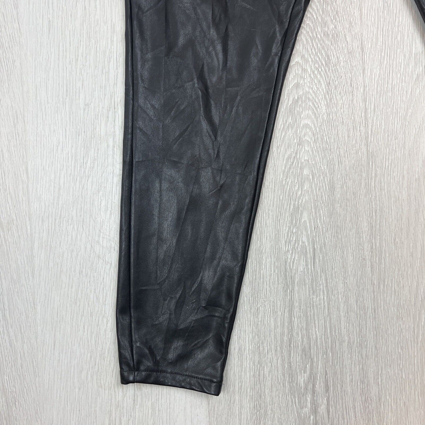 Decjuba D-Luxe Womens Black Faux Leather Jogger Pants Size Small