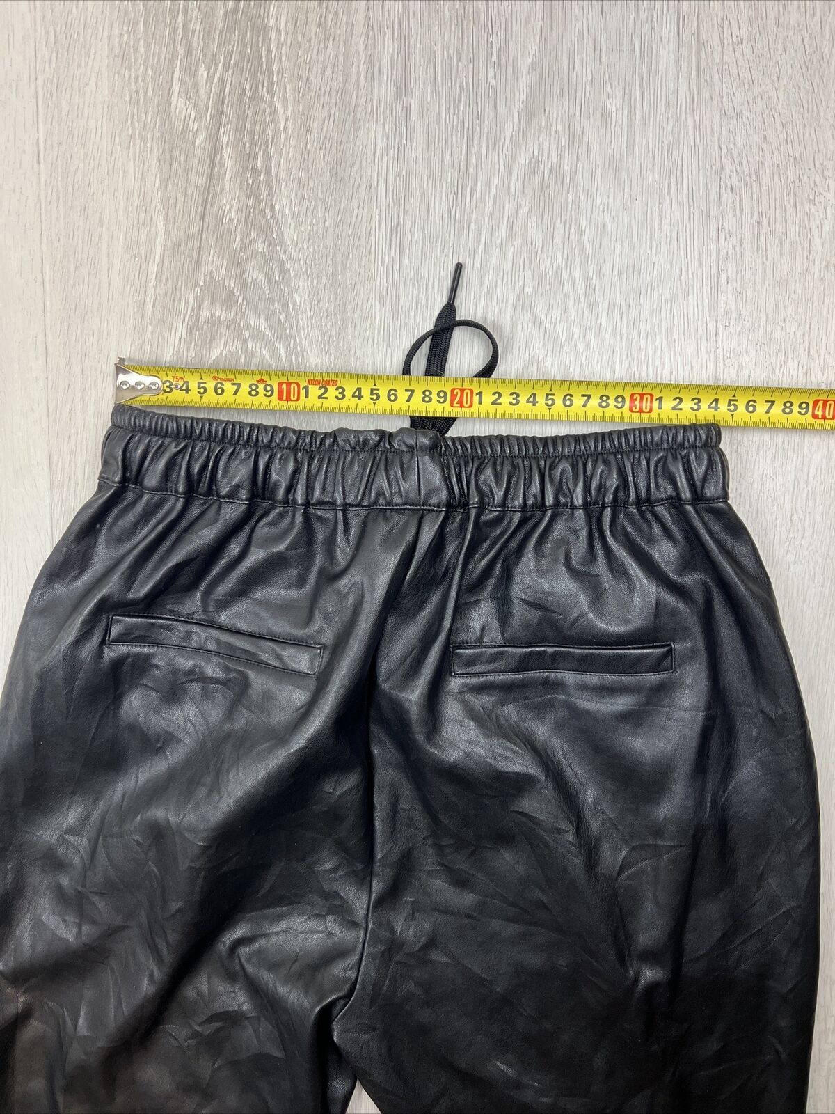 Decjuba D-Luxe Womens Black Faux Leather Jogger Pants Size Small