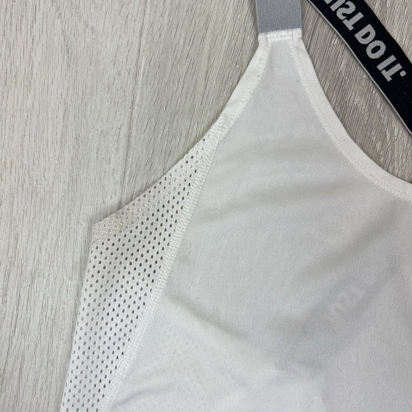 Lorna Jane, Under armour & Nike Womens Tank Top Size Small
