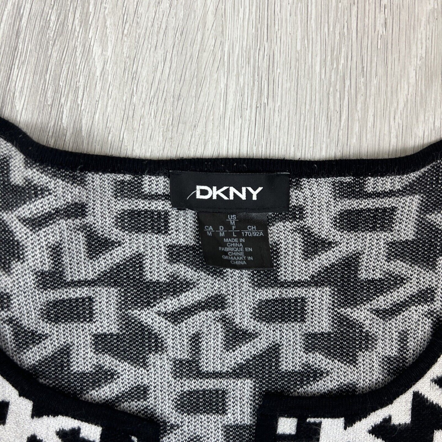 DKNY Womens Knitted Cardigan /Sweater Size Medium (read desc)