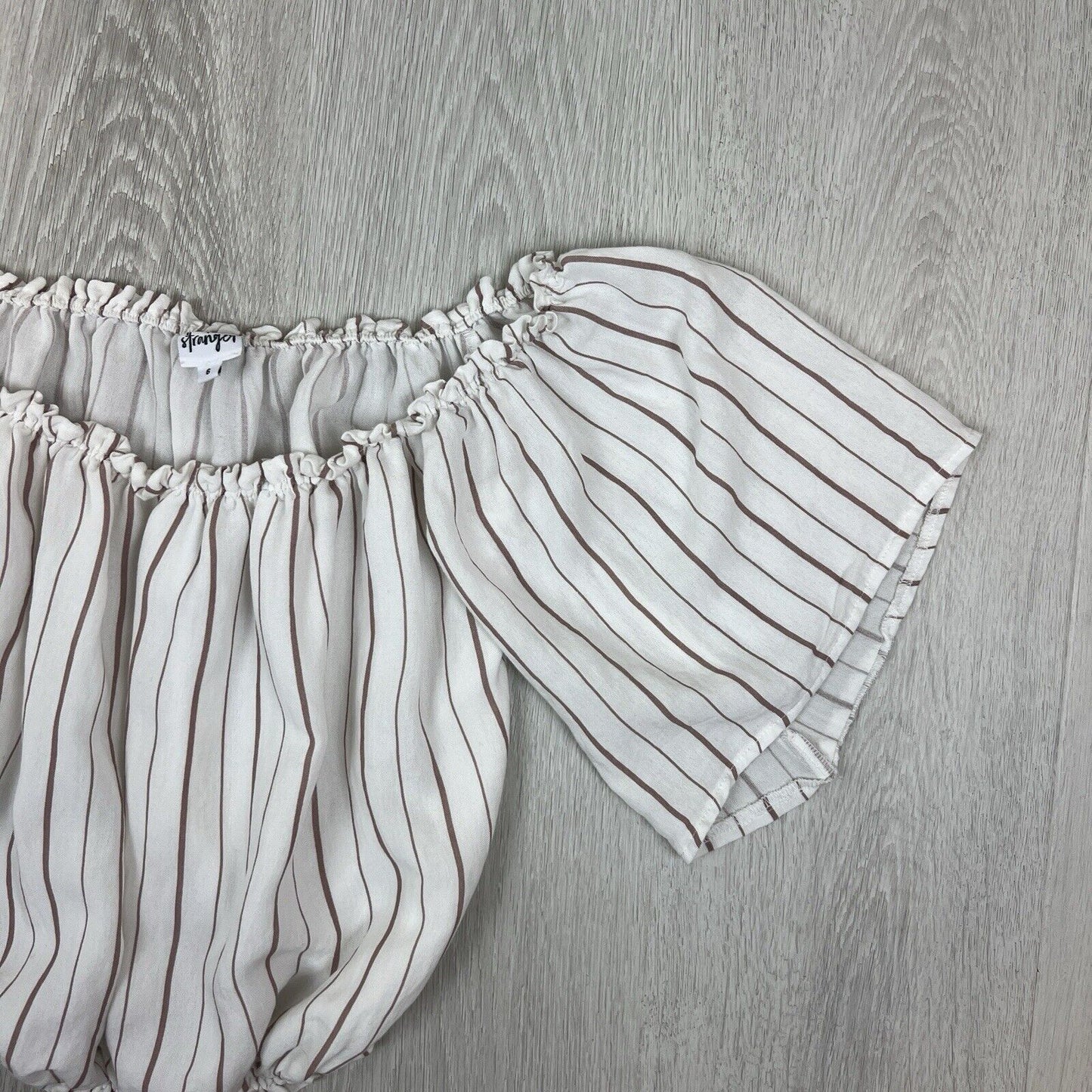 Perfect Stanger Womens White Off-Shoulder Crop Top Size 6