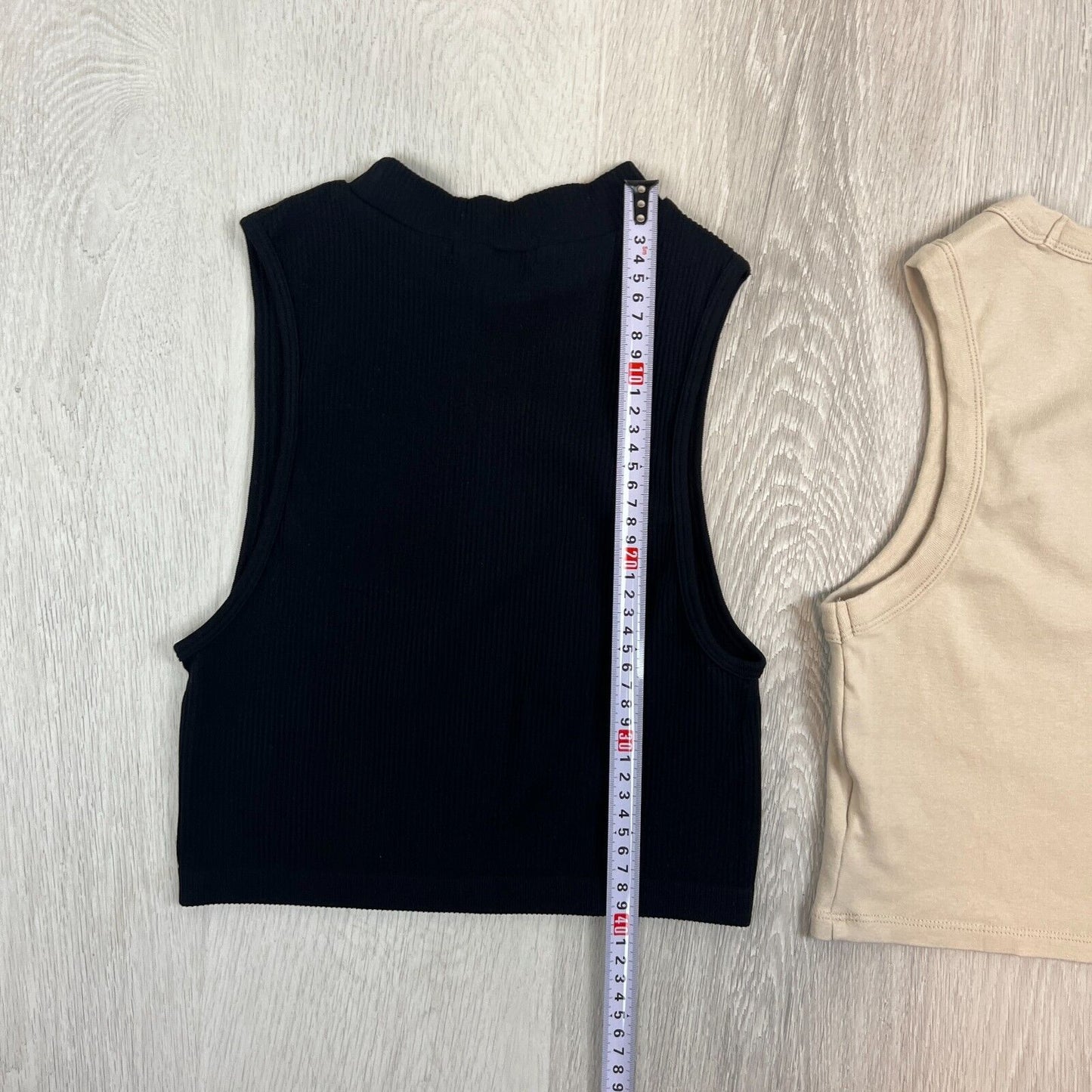 Supre Womens Cropped Tank Top Size Medium (2 Tops)