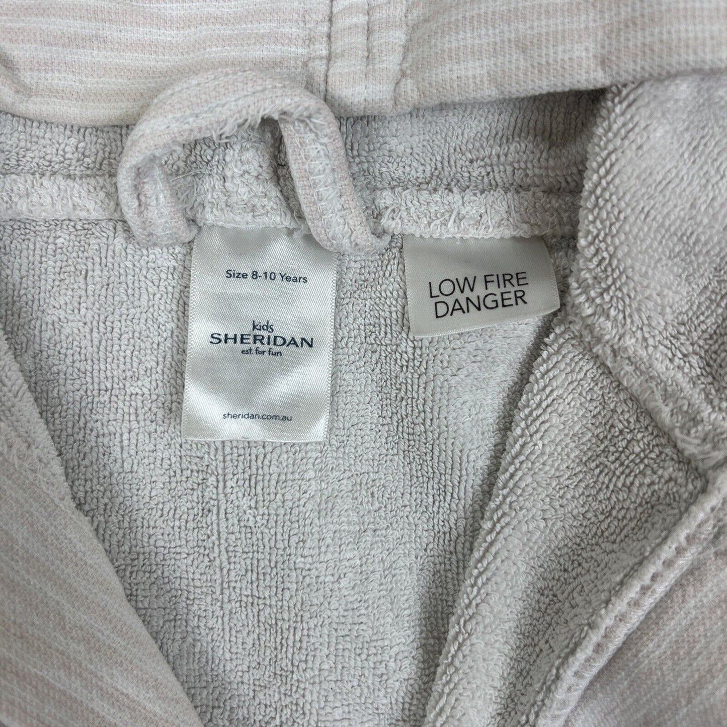 Sheridan Kids Hooded Bath Robe Size 8-10 Years