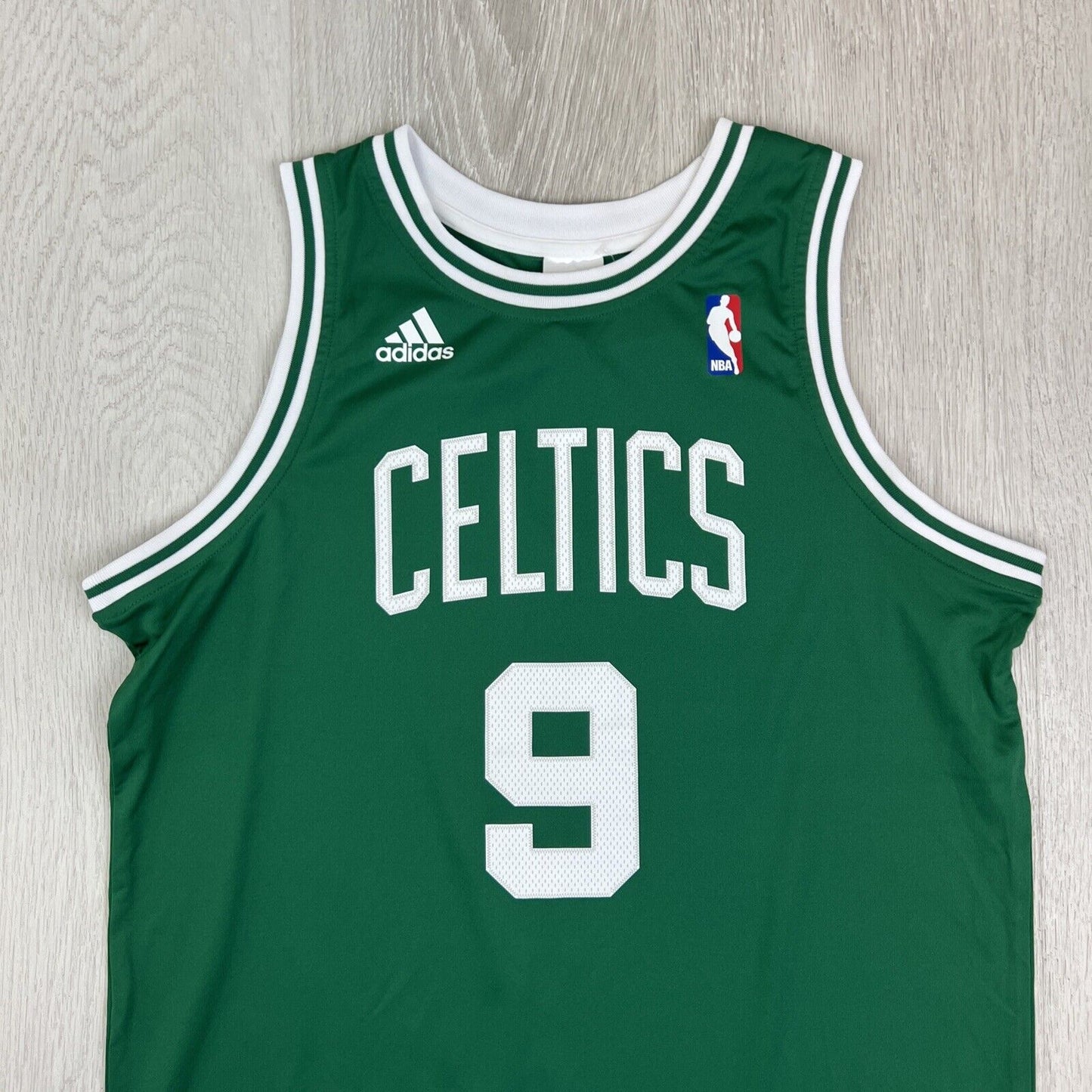 adidas Boys Basketball Jersey & Shorts Uniform NBA Boston Celtics Size 16 Years