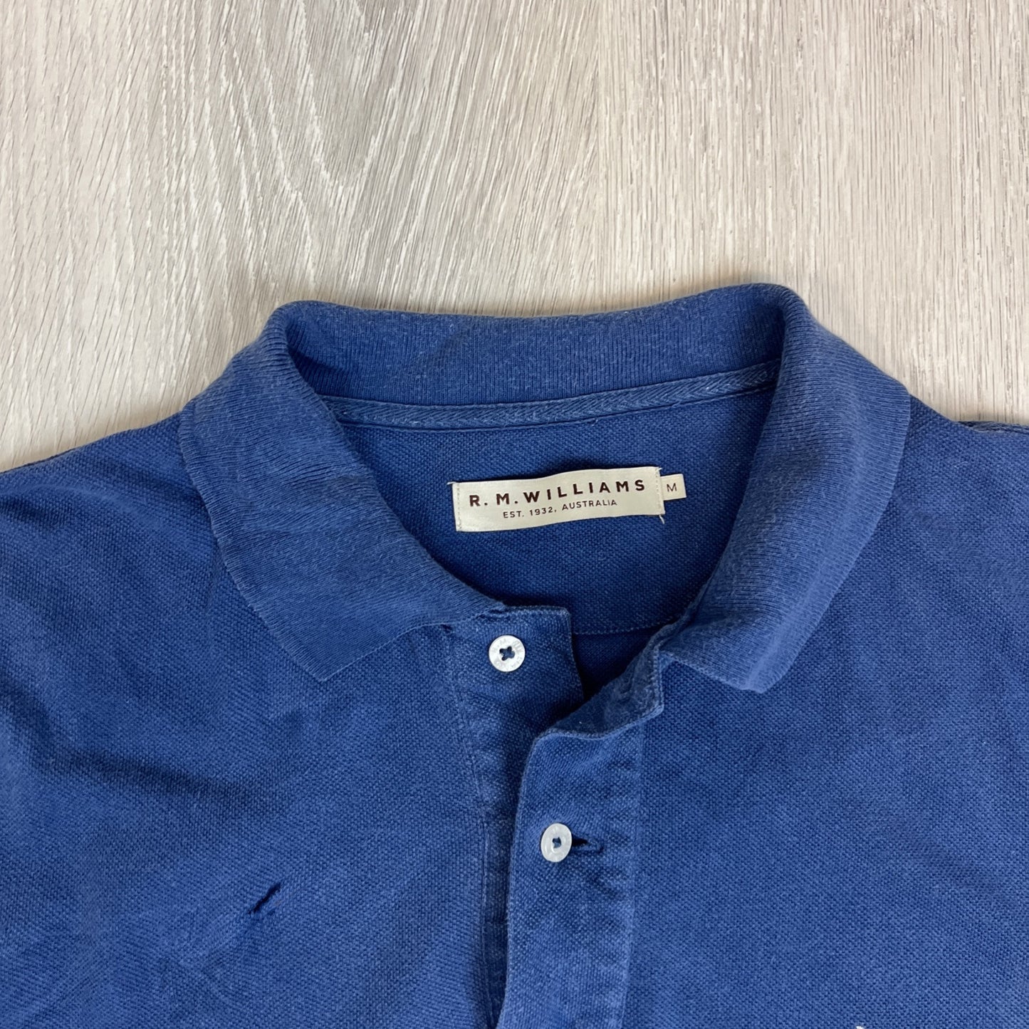 R.M. Williams Mens Regular Fit Blue Short Sleeve Polo Shirt Size Medium (Damaged