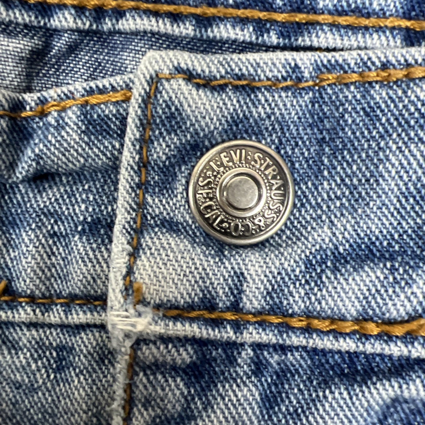 Levis Sport Jeans Womens Tapered Blue Denim Jeans Size 28 x 30