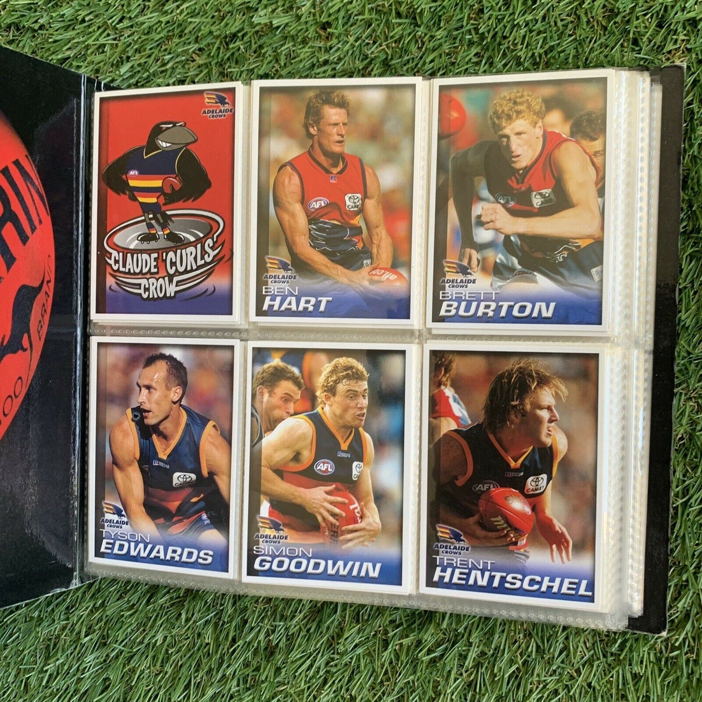 2005 Official AFL Collectors Album & Heaps of Cards (150+ Cards) Aussie Rules