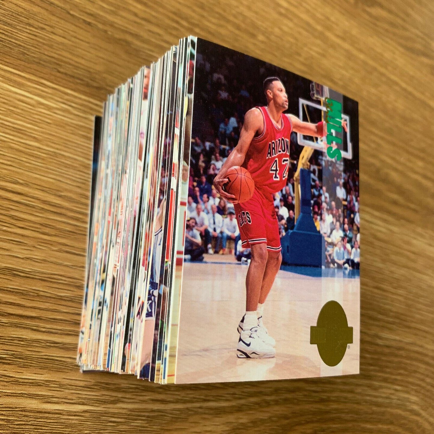 150+ College Basketball Player Cards From 1993 NCAA Cards