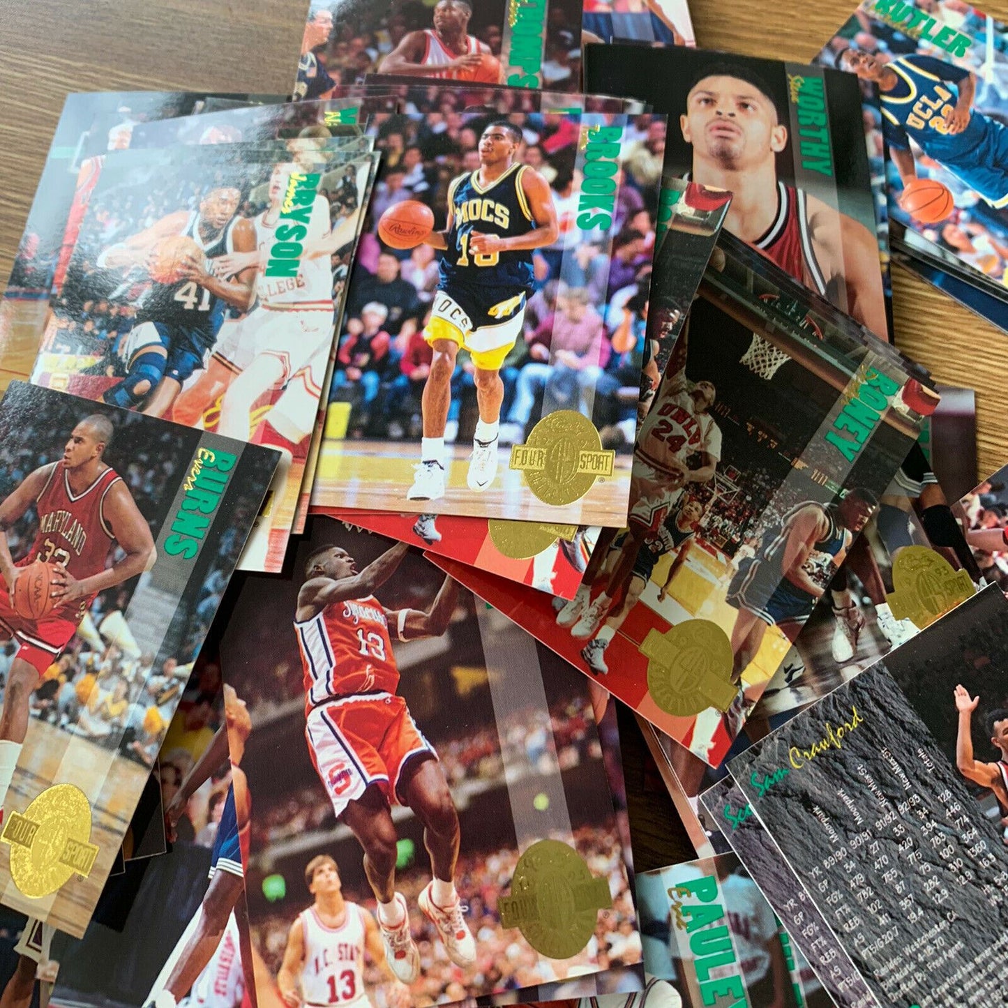 150+ College Basketball Player Cards From 1993 NCAA Cards