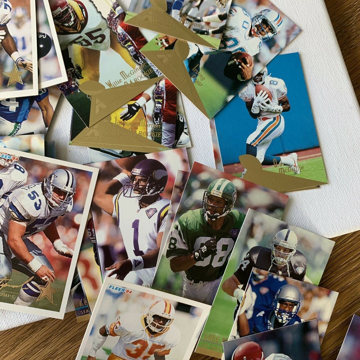 50+ NFL Fleer Cards 1994 In Good Condition
