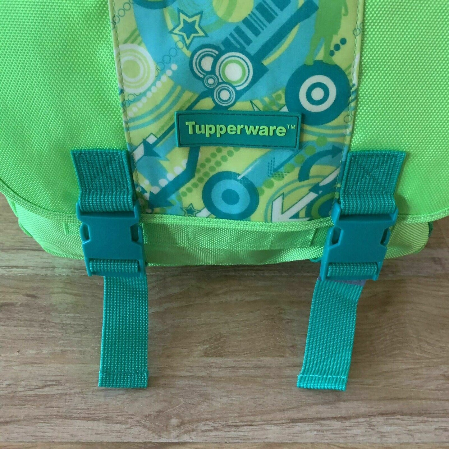 Tupperware Convertible Green Bag Satchel Converts to a Backpack