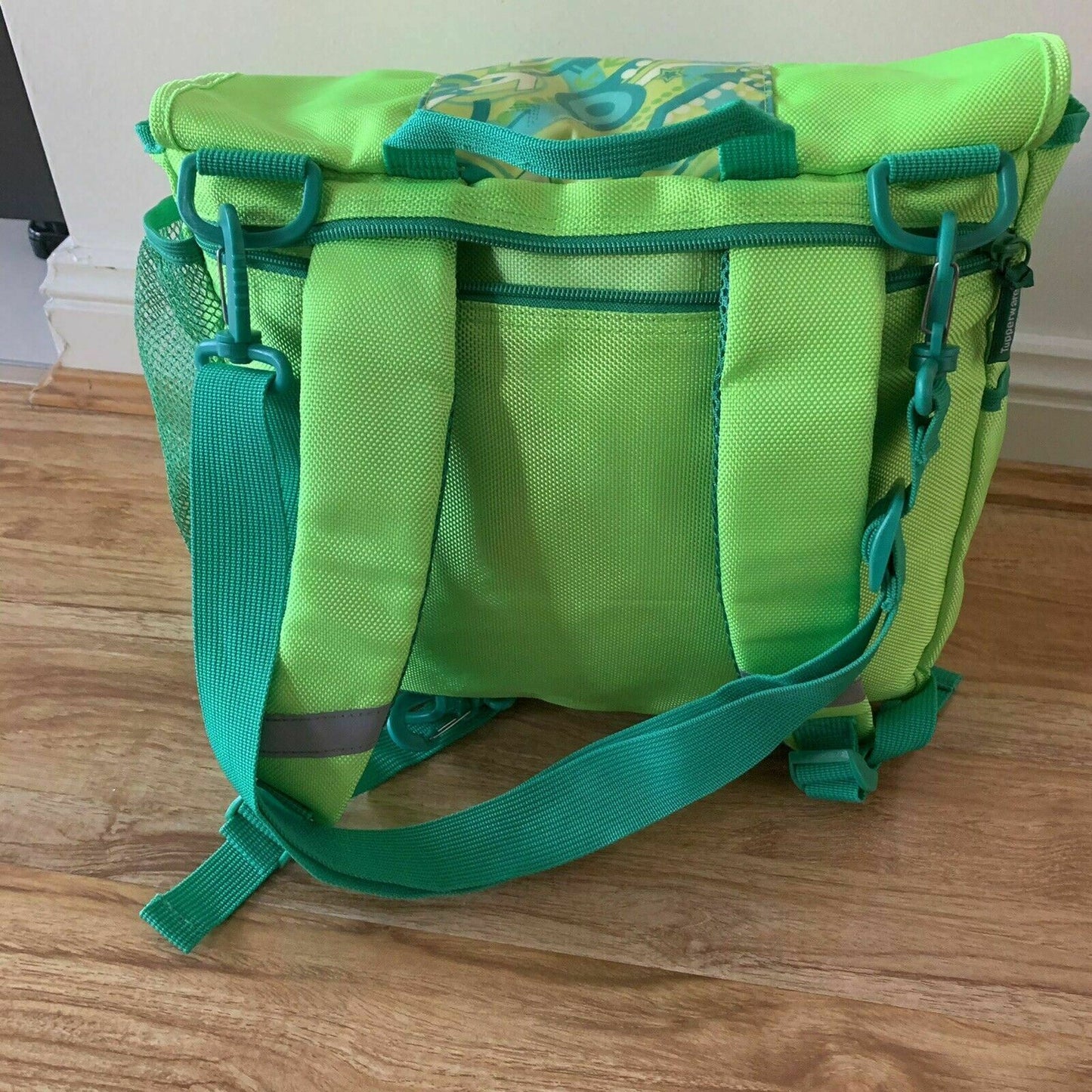 Tupperware Convertible Green Bag Satchel Converts to a Backpack