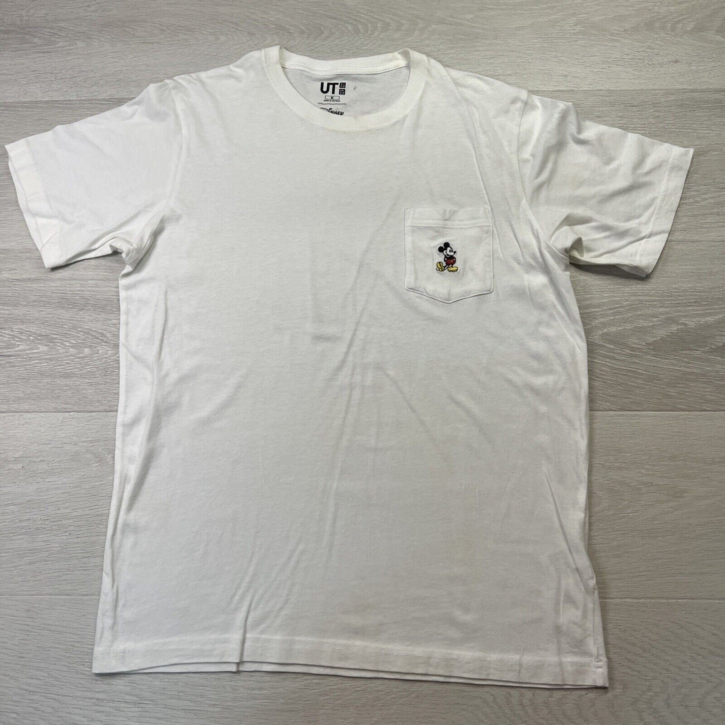 Uniqlo x Disney Unisex White T-Shirt Size Medium Mickey Mouse Pocket Embroidered