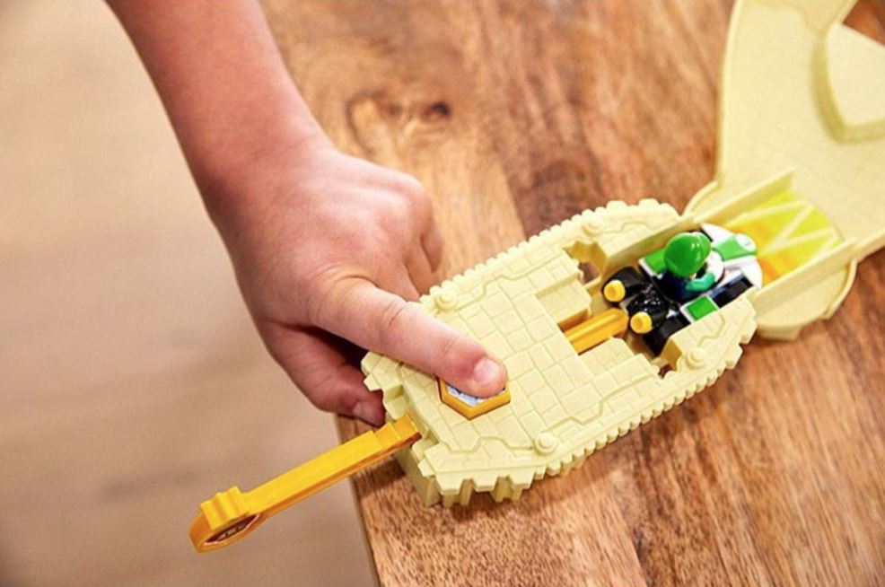 Hot Wheels® Mario Kart Track Set - Luigi Thwomp Ruins