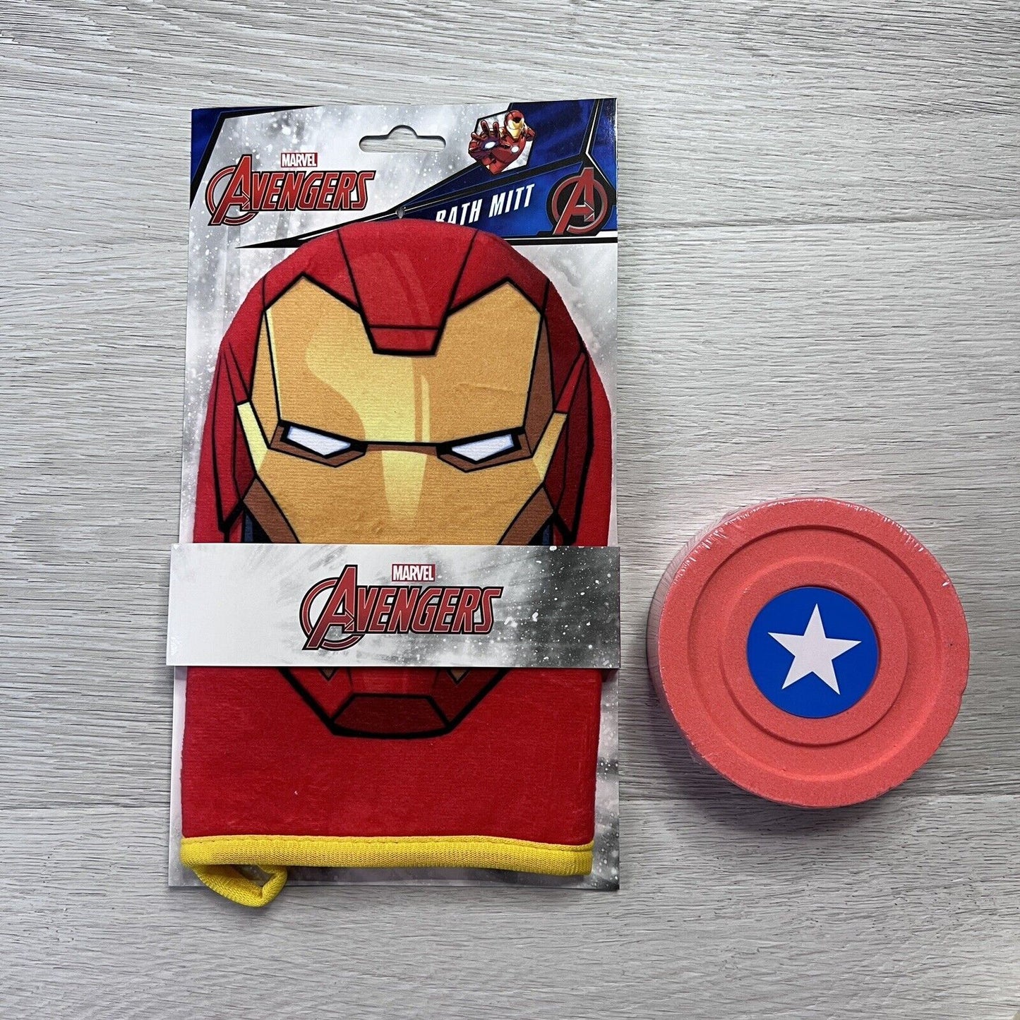 Marvel Avengers Iron ManBath Mitt & Marvel Bath Bomb