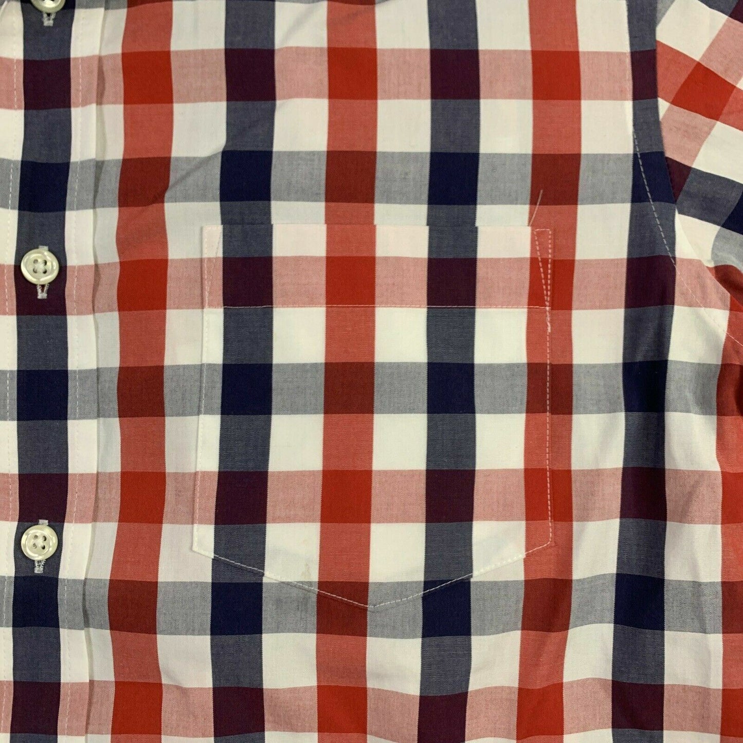 Gazman Mens Short Sleeve Button Up Shirt Size Small (measures closer to M/L)