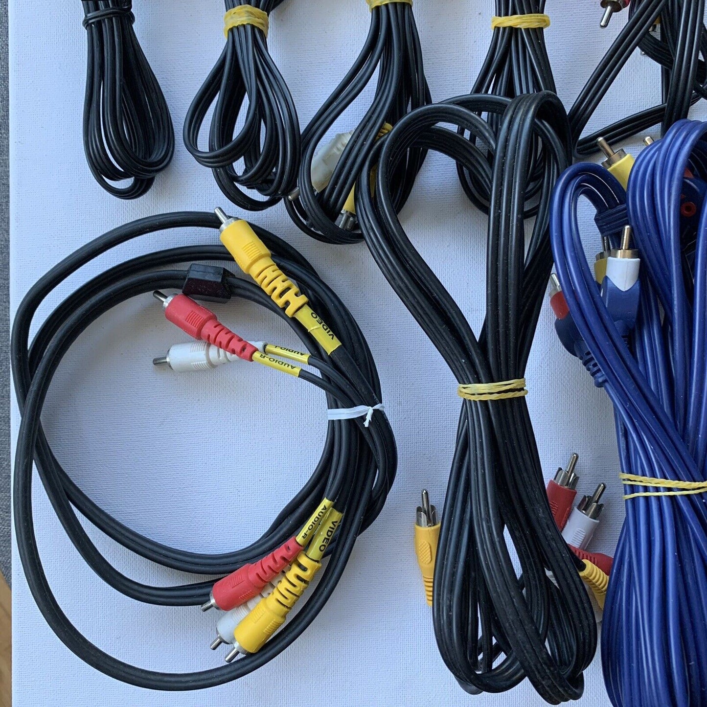 RCA AV Cables Male To Male TV Cables - x8 Cables