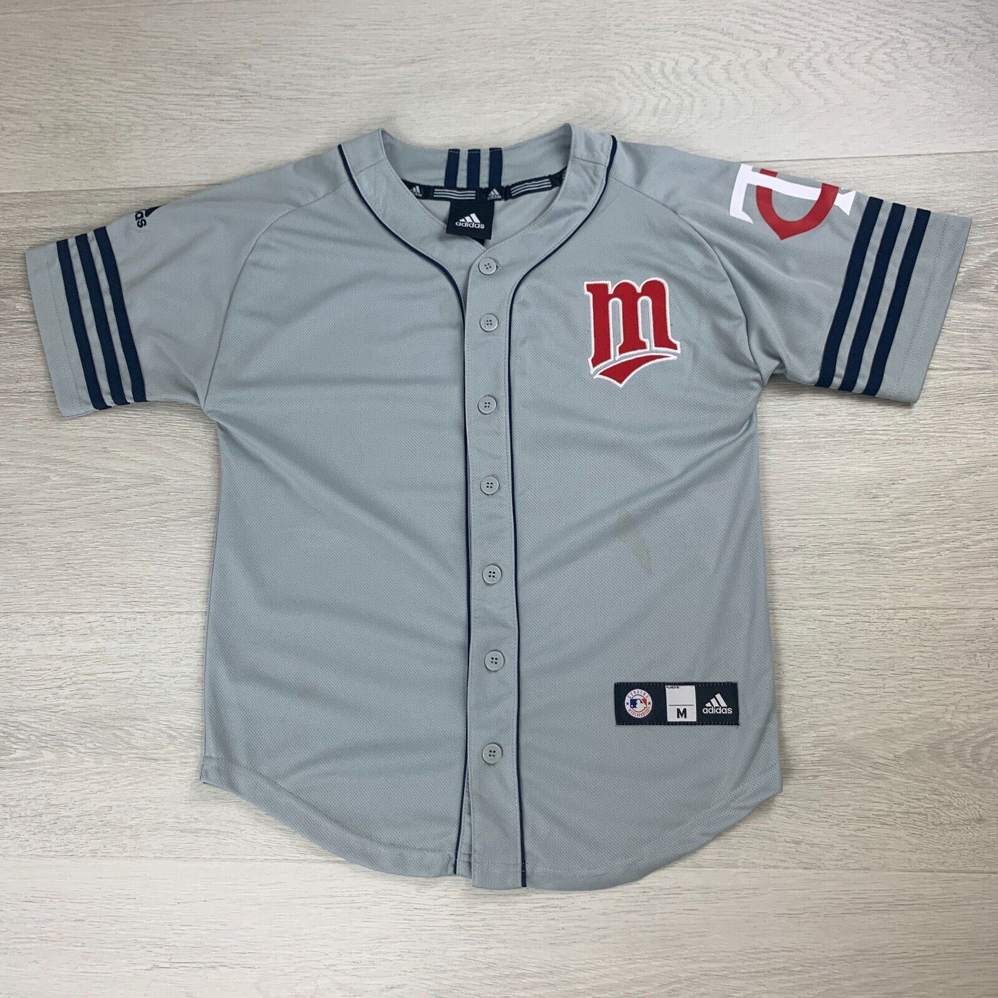 adidas Minnesota Twins Baseball Jersey Size Youth Medium (10-12 Years approx)