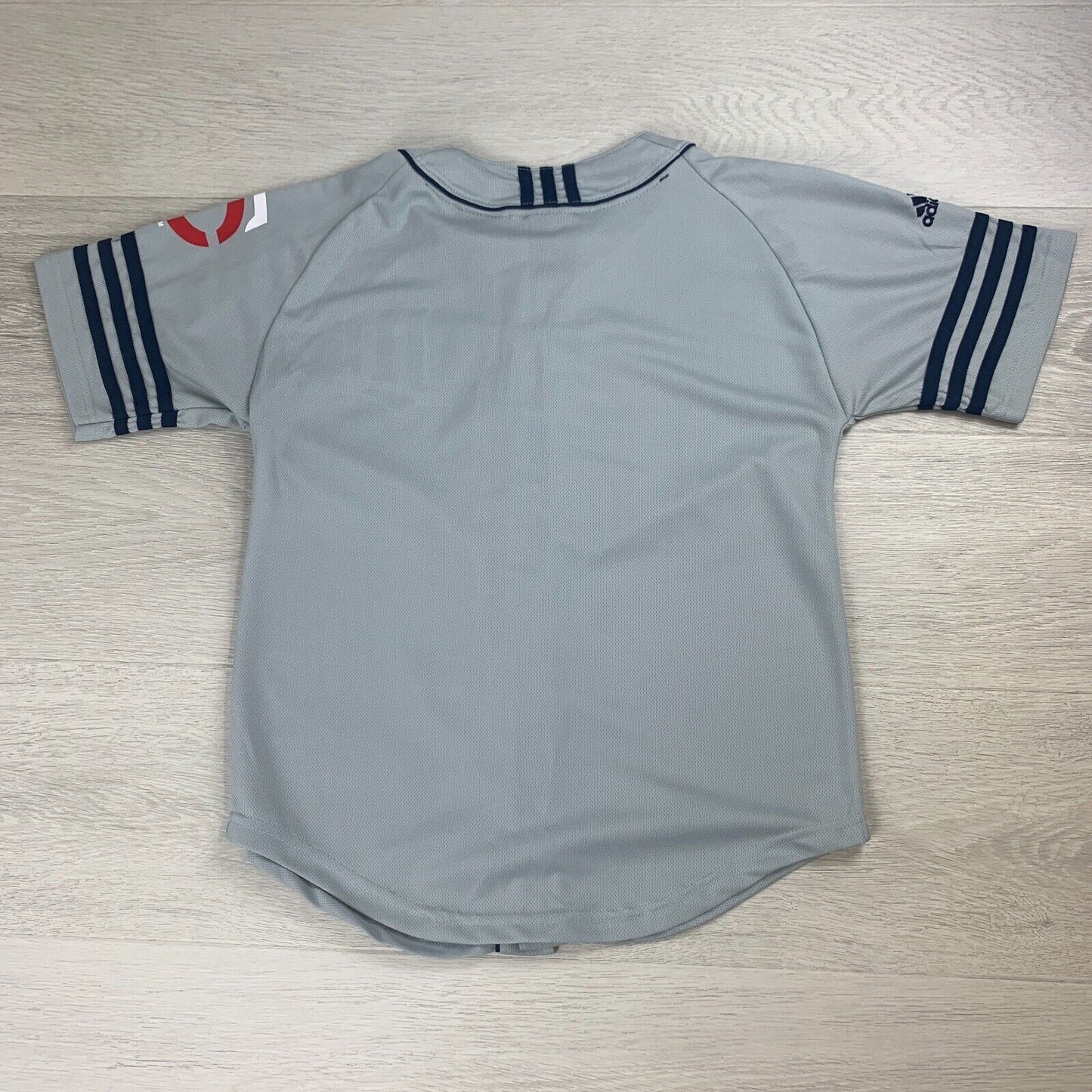 adidas Minnesota Twins Baseball Jersey Size Youth Medium (10-12 Years approx)