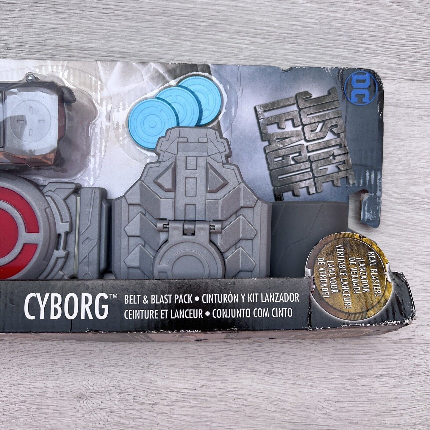 Mattel DC Justice League Cyborg Belt & Blast Pack (New)