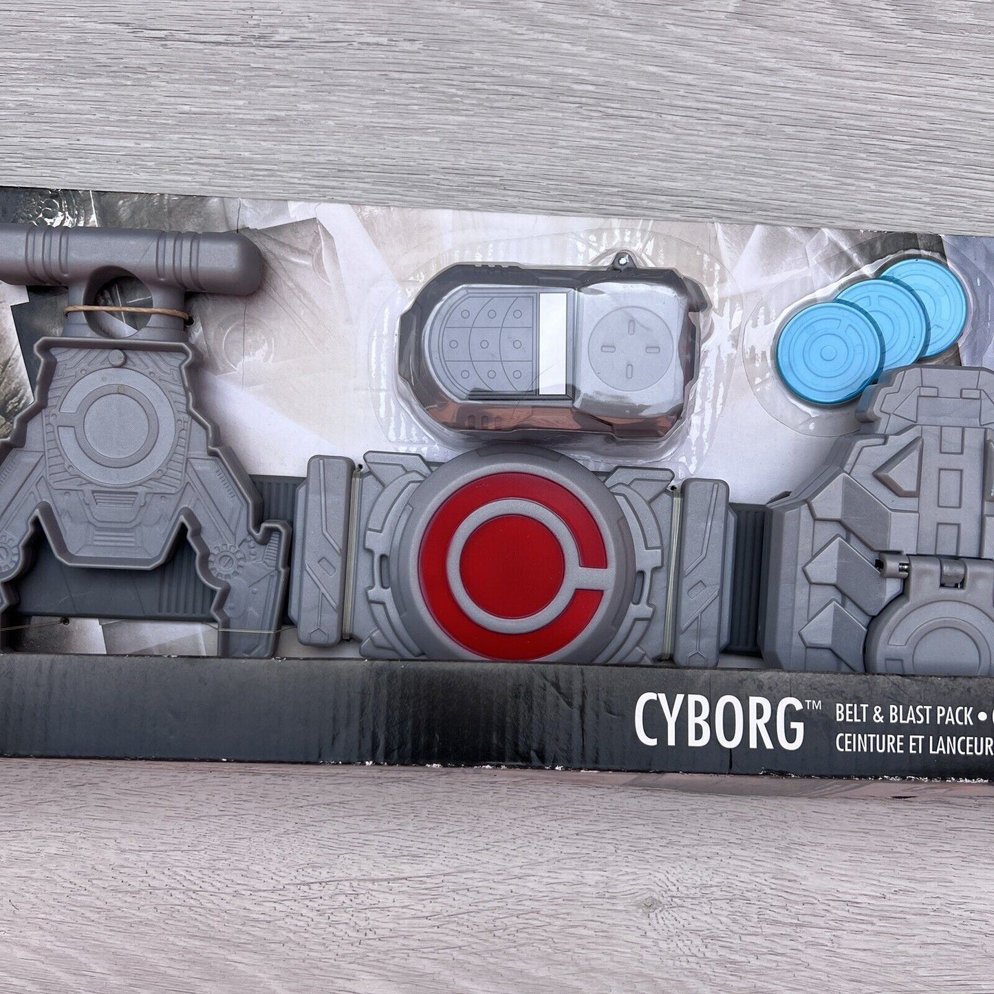 Mattel DC Justice League Cyborg Belt & Blast Pack (New)