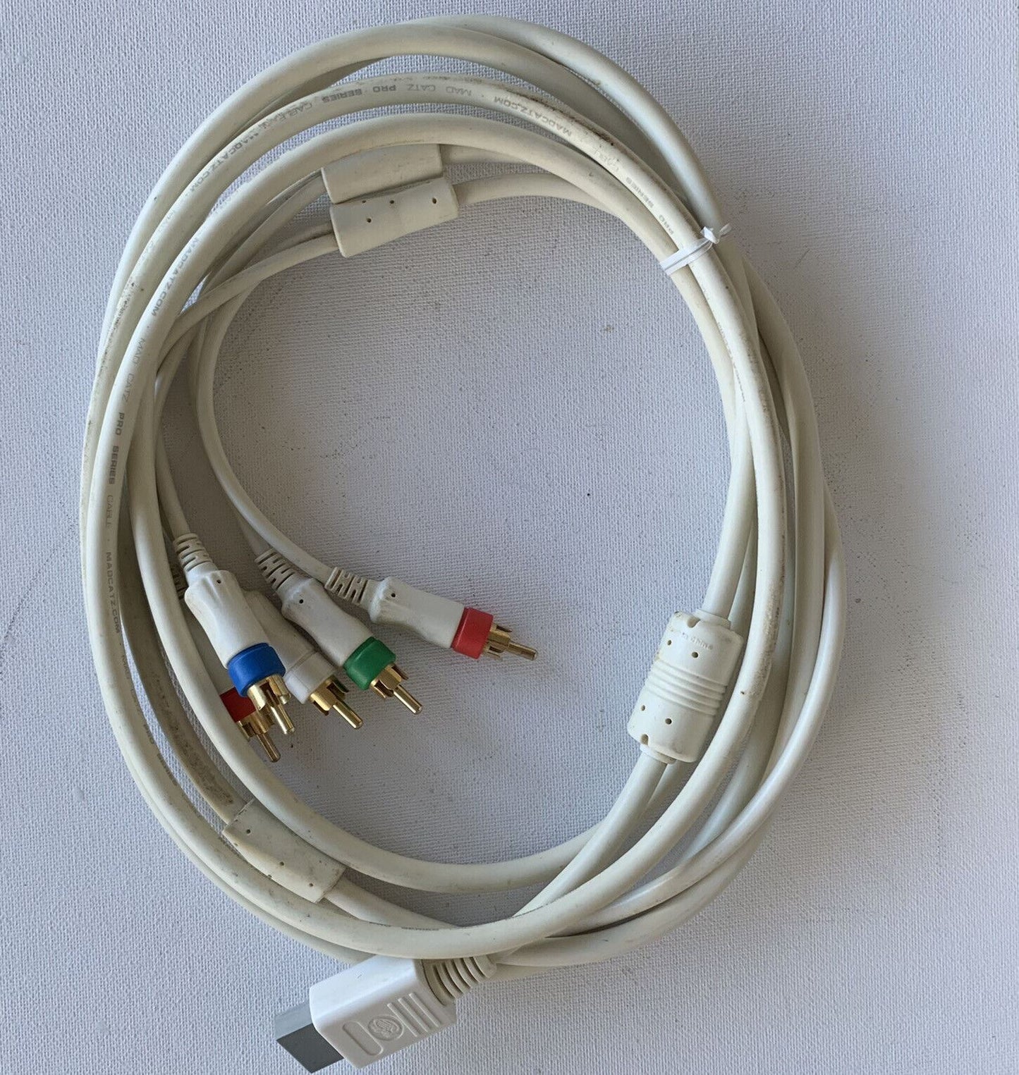 Mad Catz Nintendo Wii AV Cable