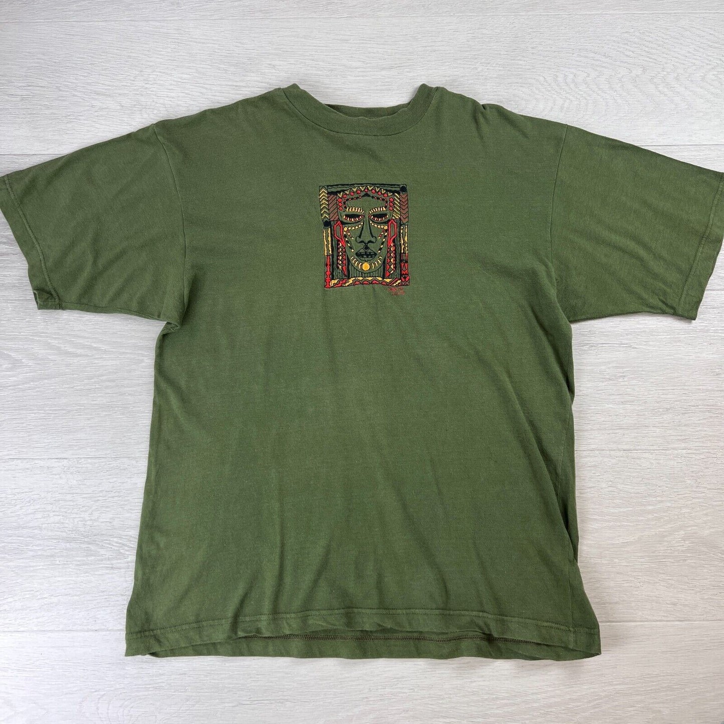 Mens Green Indiginous Inspired Embroidered T-Shirt Size Medium