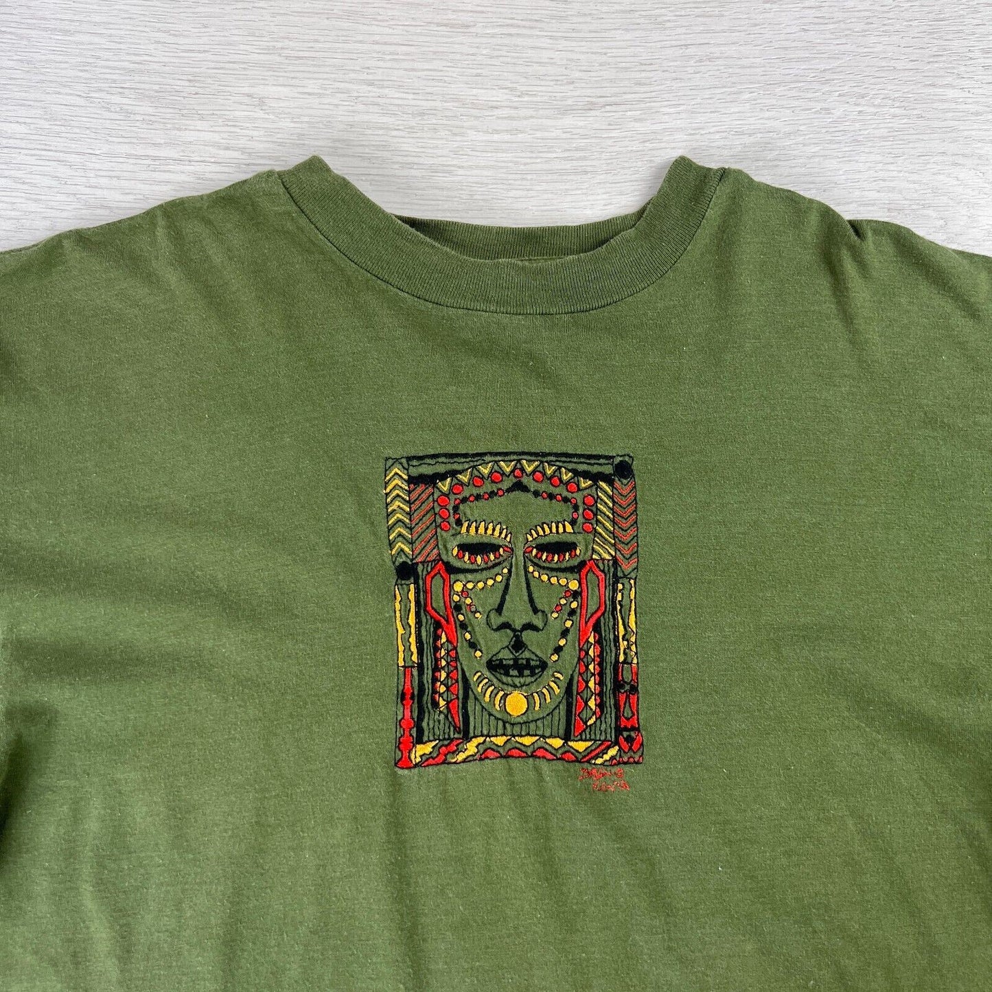 Mens Green Indiginous Inspired Embroidered T-Shirt Size Medium