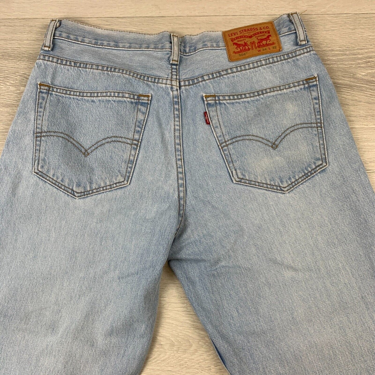 Levis 504 Mens Blue Jeans Size 34/32