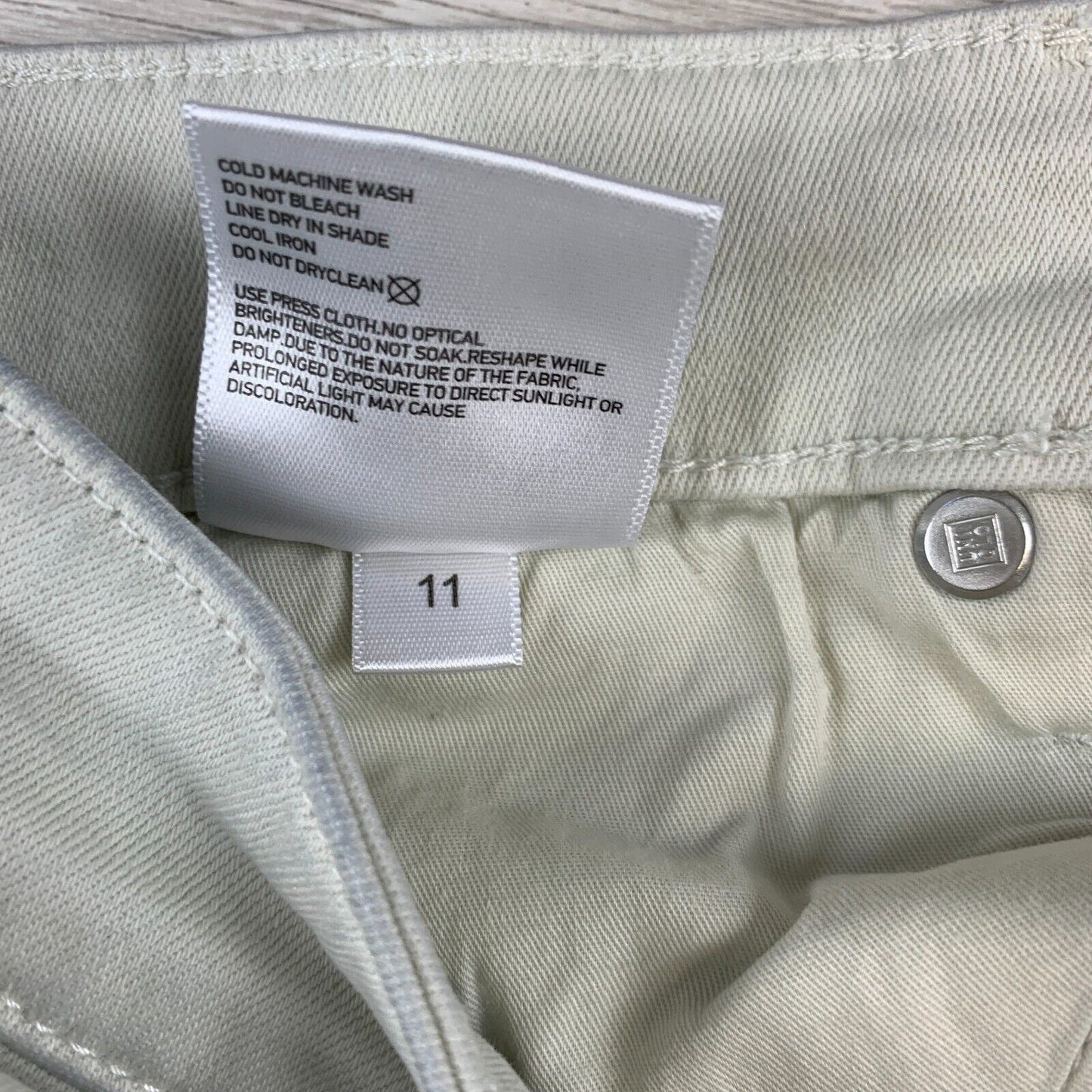 Uniqlo Womens White Jeans Size 26/32