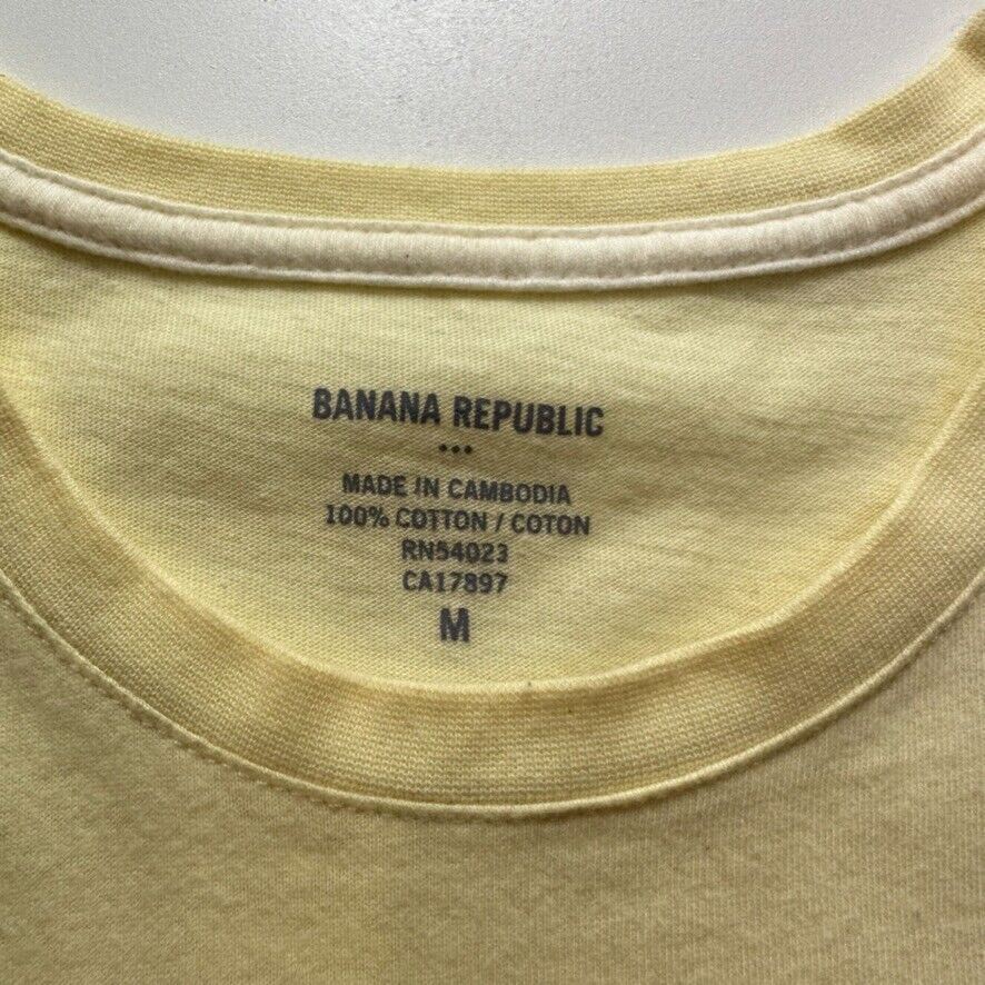 Banana Republic Mens Yellow T-Shirt Size Medium