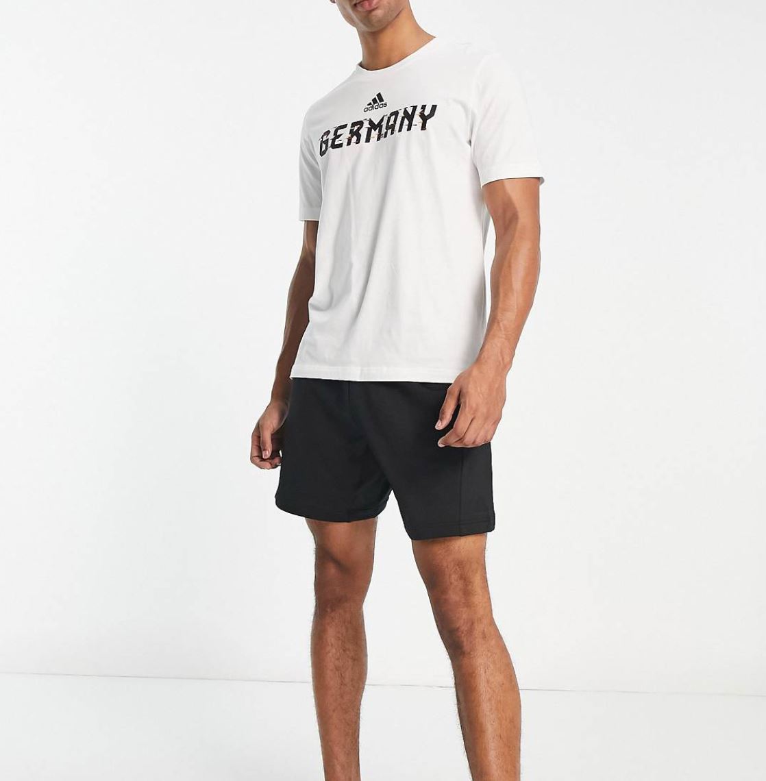 adidas Football Germany World Cup 2022 Mens White T-shirt Size Large (New)