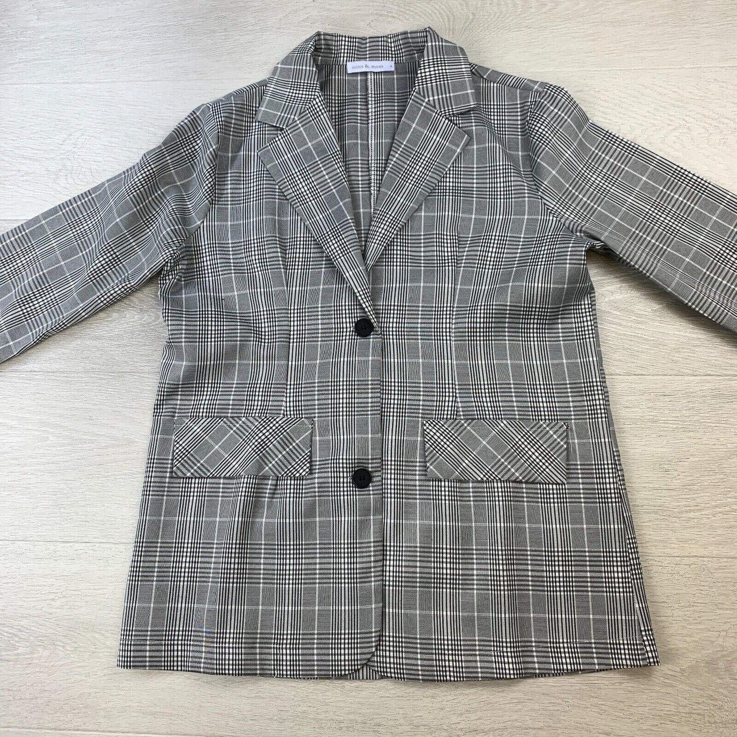 Minx & Moss Womens 2 Button Plaid Blazer Size 8