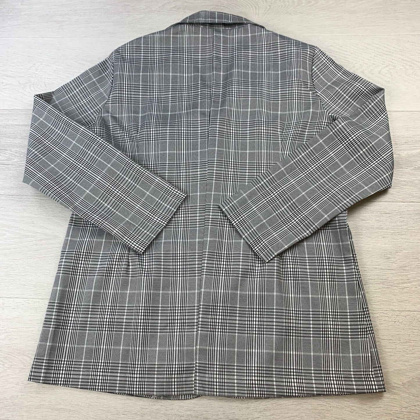 Minx & Moss Womens 2 Button Plaid Blazer Size 8