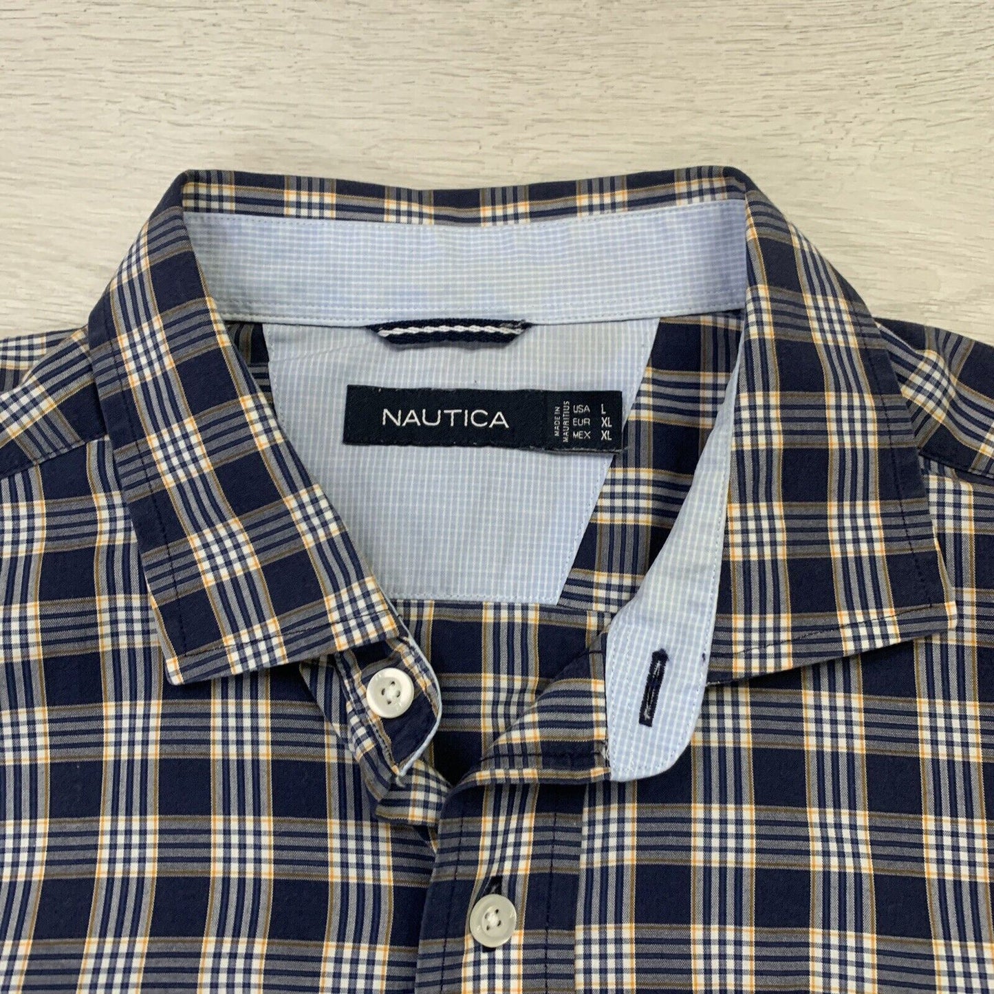 Nautica Mens Long Sleeve Button Up Shirt Size Large Plaid Design