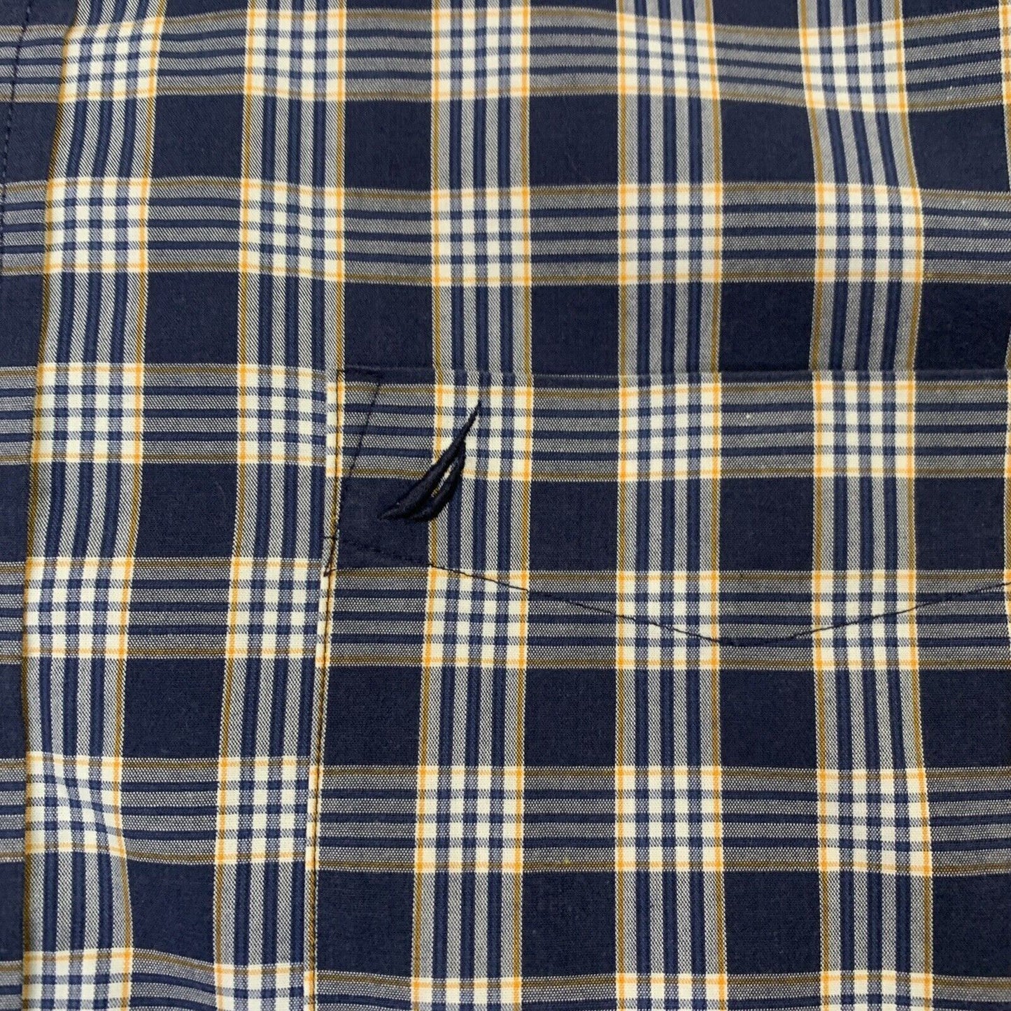 Nautica Mens Long Sleeve Button Up Shirt Size Large Plaid Design