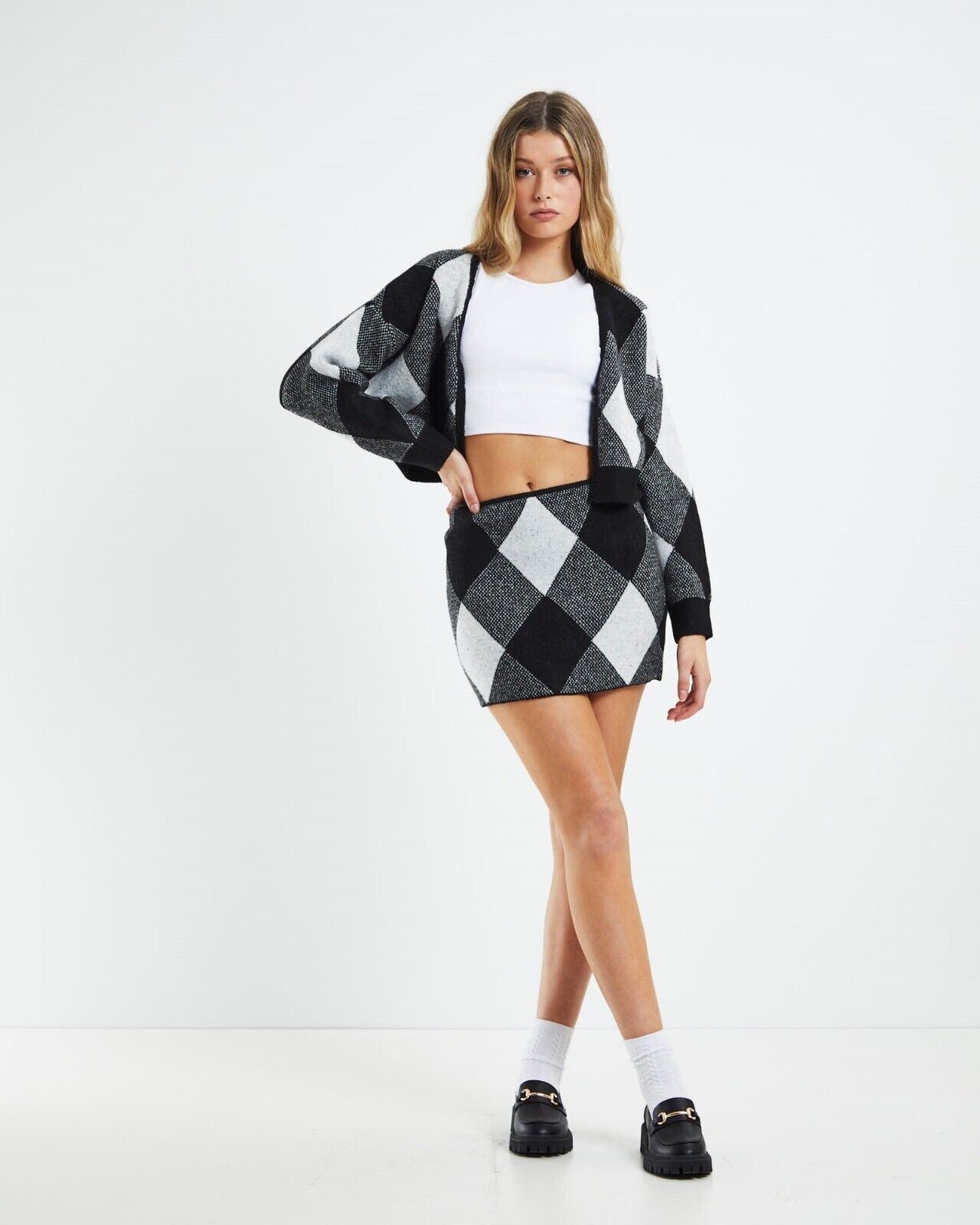 Subtitled Diamond Check Knit Mini Skirt Size Medium (New)