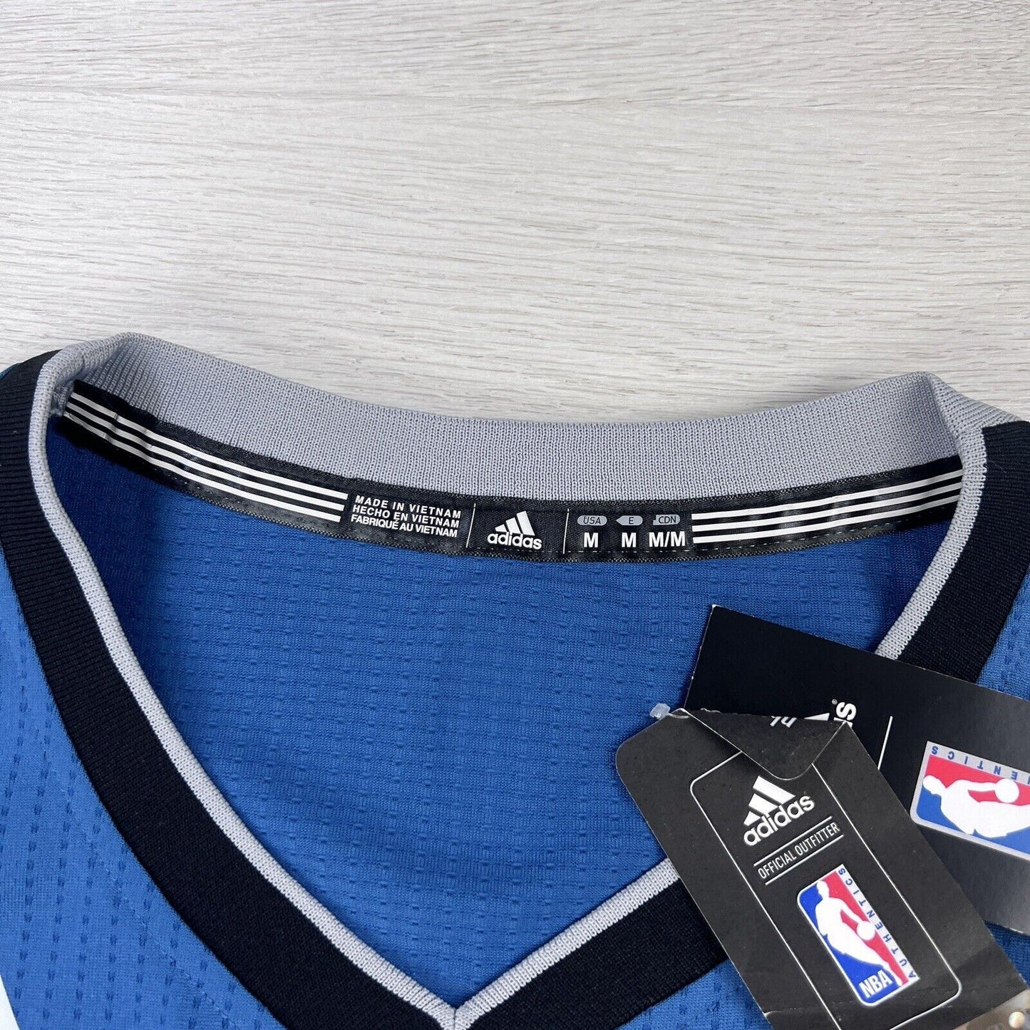 adidas Minnesota Timberwolves Mens Basketball Jersey Size M (New)