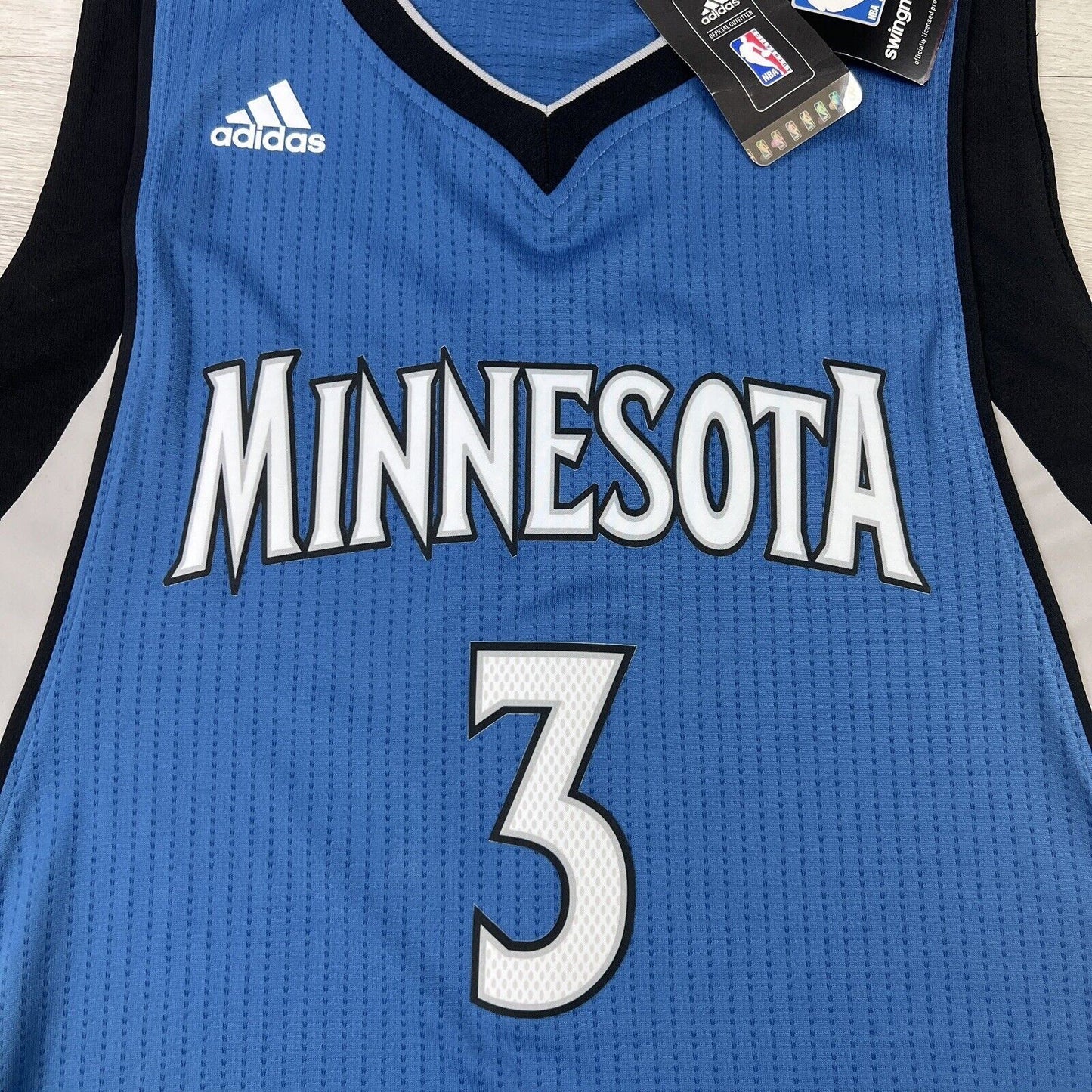 adidas Minnesota Timberwolves Mens Basketball Jersey Size M (New)