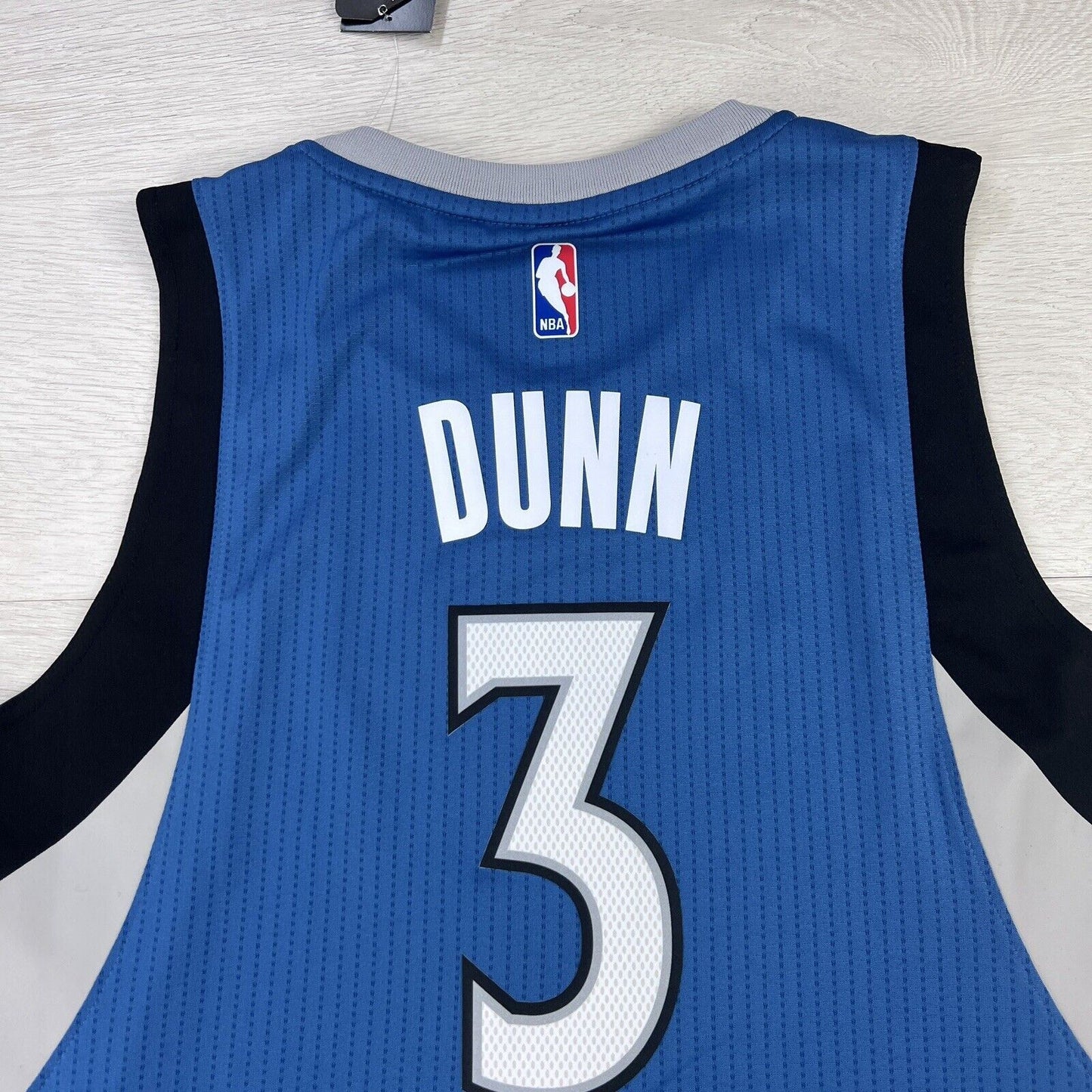 adidas Minnesota Timberwolves Mens Basketball Jersey Size M (New)