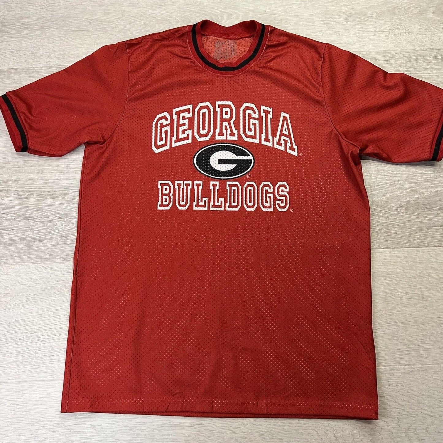 Georgia Bulldogs NCAA US College Sport Mens Red T-Shirt Size Medium