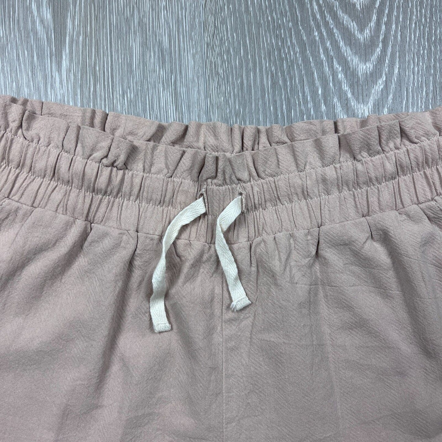 Nunui Womens Beige Casual Short Size 10