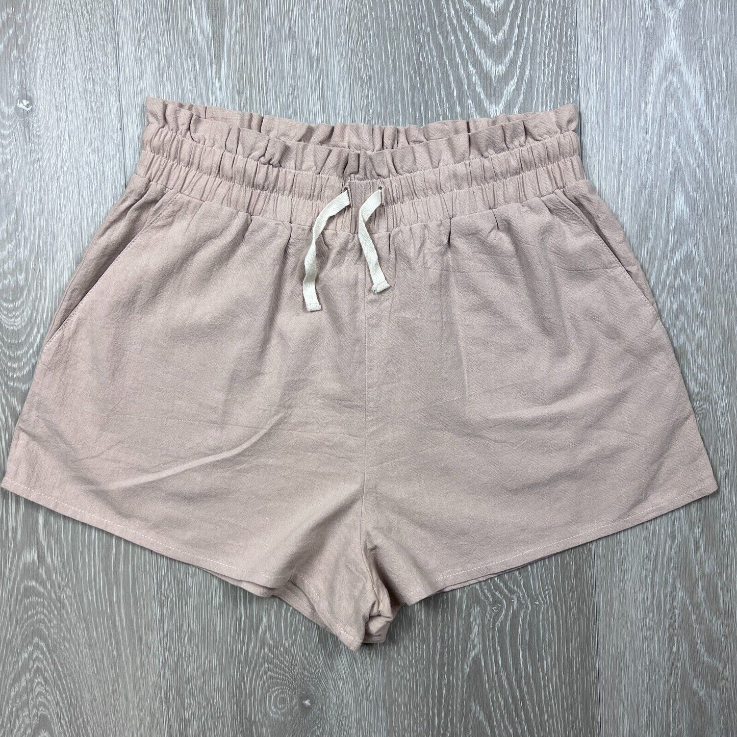Nunui Womens Beige Casual Short Size 10