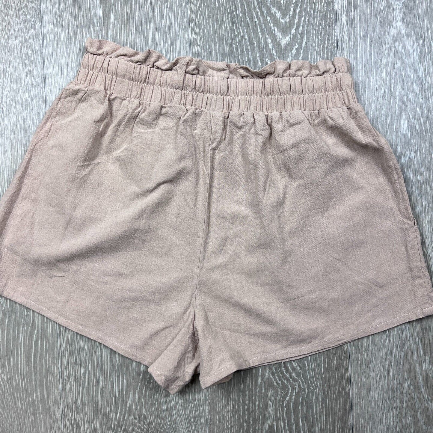 Nunui Womens Beige Casual Short Size 10
