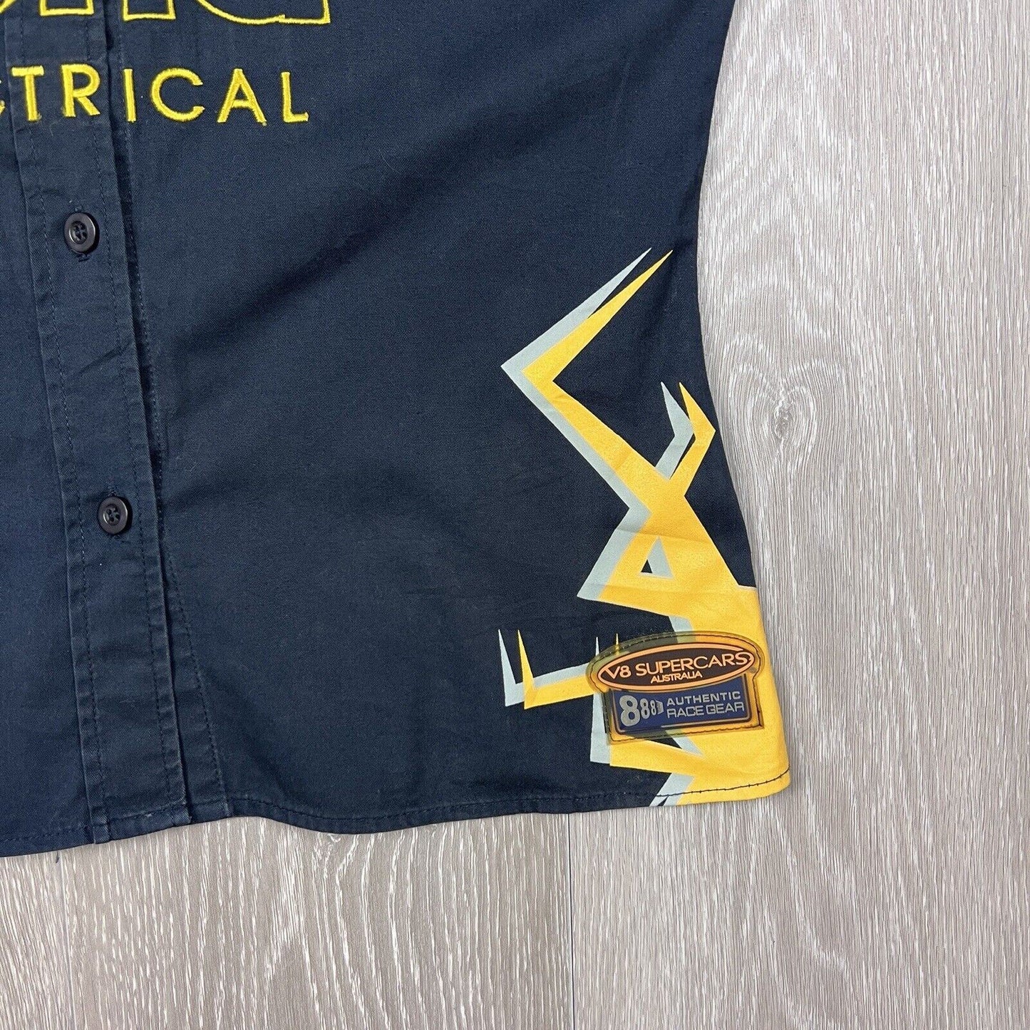 Triple Eight Team Betta Electrical Ford Womens Button Up Shirt Size M