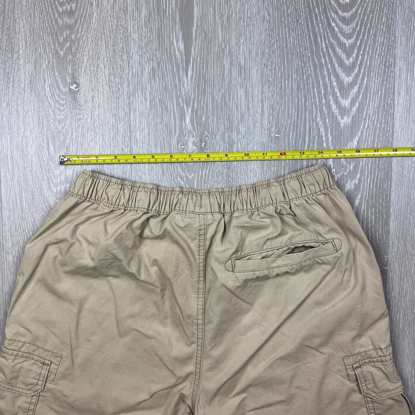 Emerson Mens Beige Cargo Shorts Size Medium