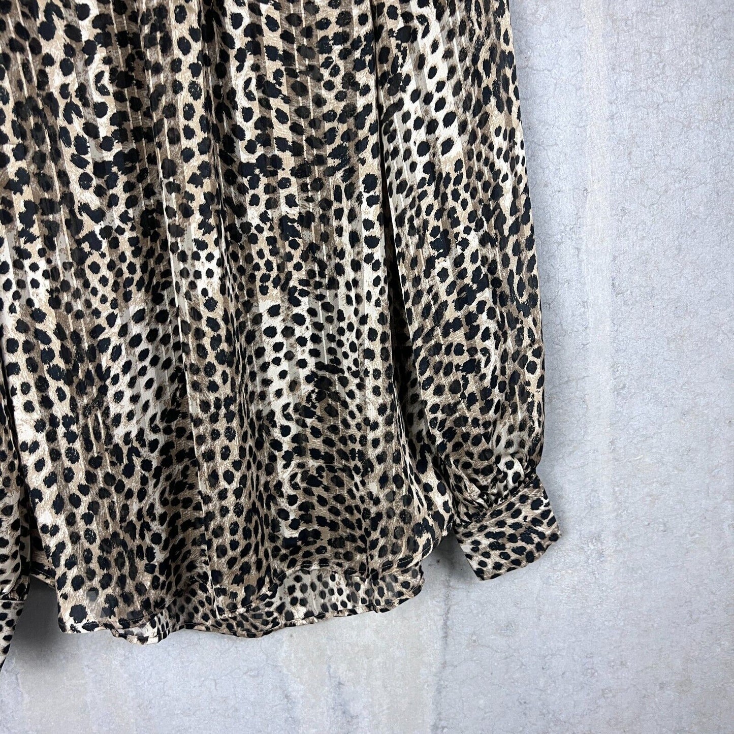 H&M Womens Long Sleeve Animal Top Blouse Size XS