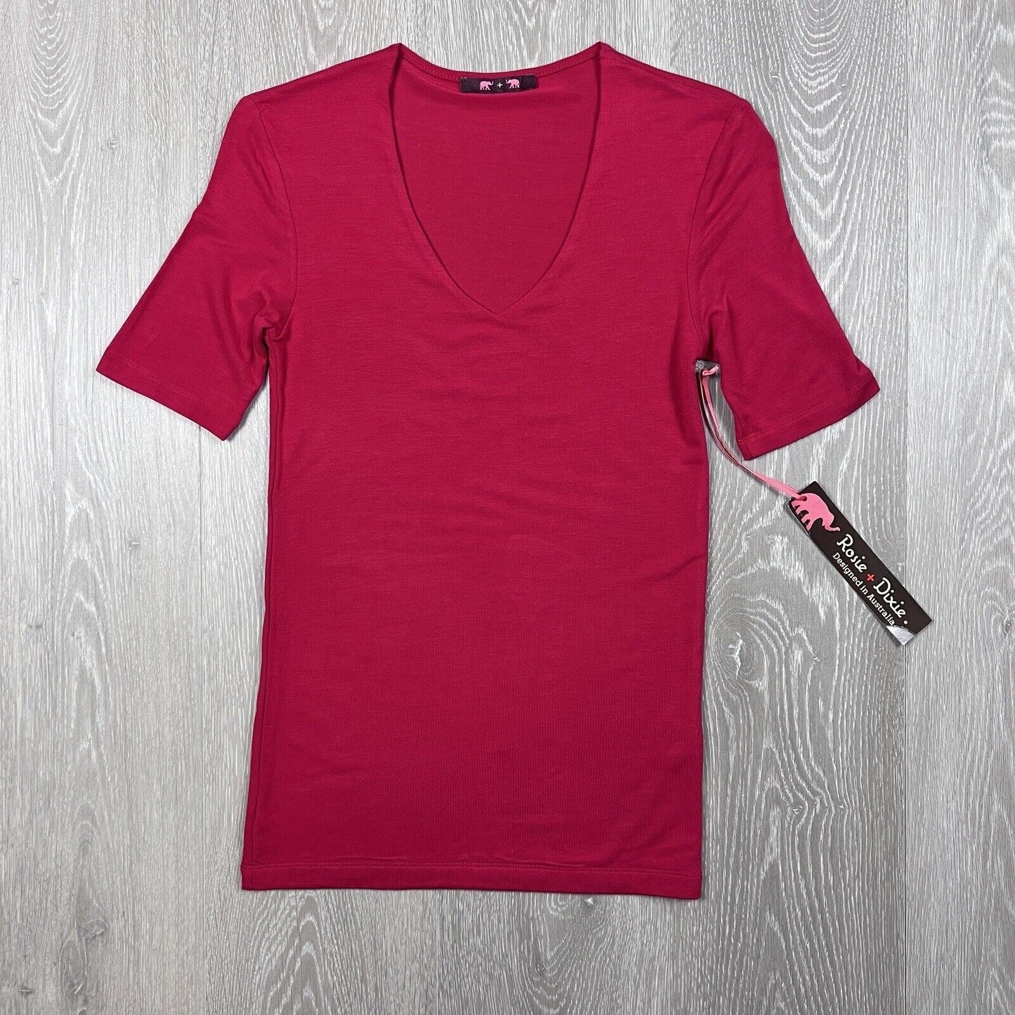 Rosie & Dixie Womens Red T-Shirt Size 1 ( New)