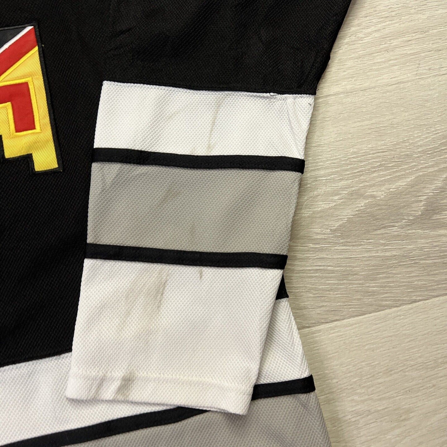 CCM Vintage Hockey Supreme Mens Ice Hockey Jersey Size 48 / Medium