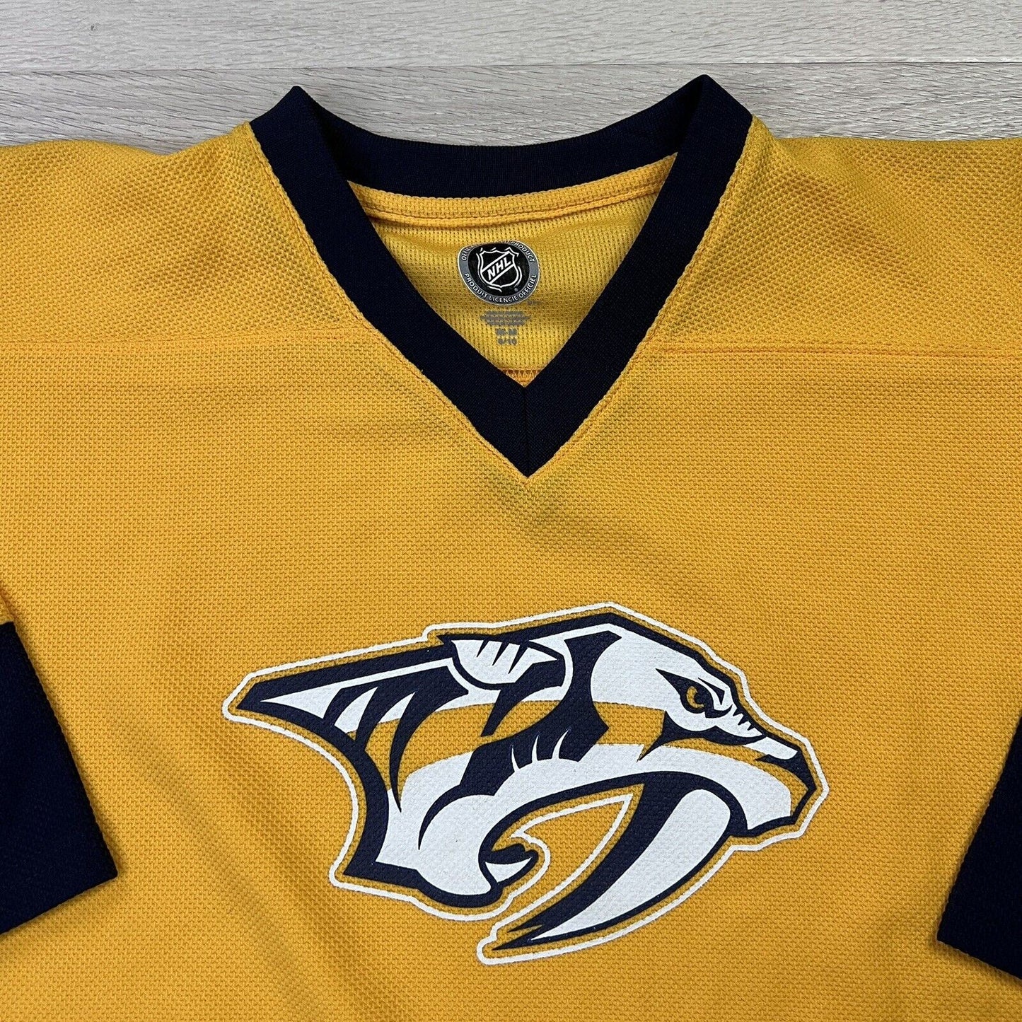 NHL Nashville Predators Ice Hockey Jersey Kids Size 8-10 Years